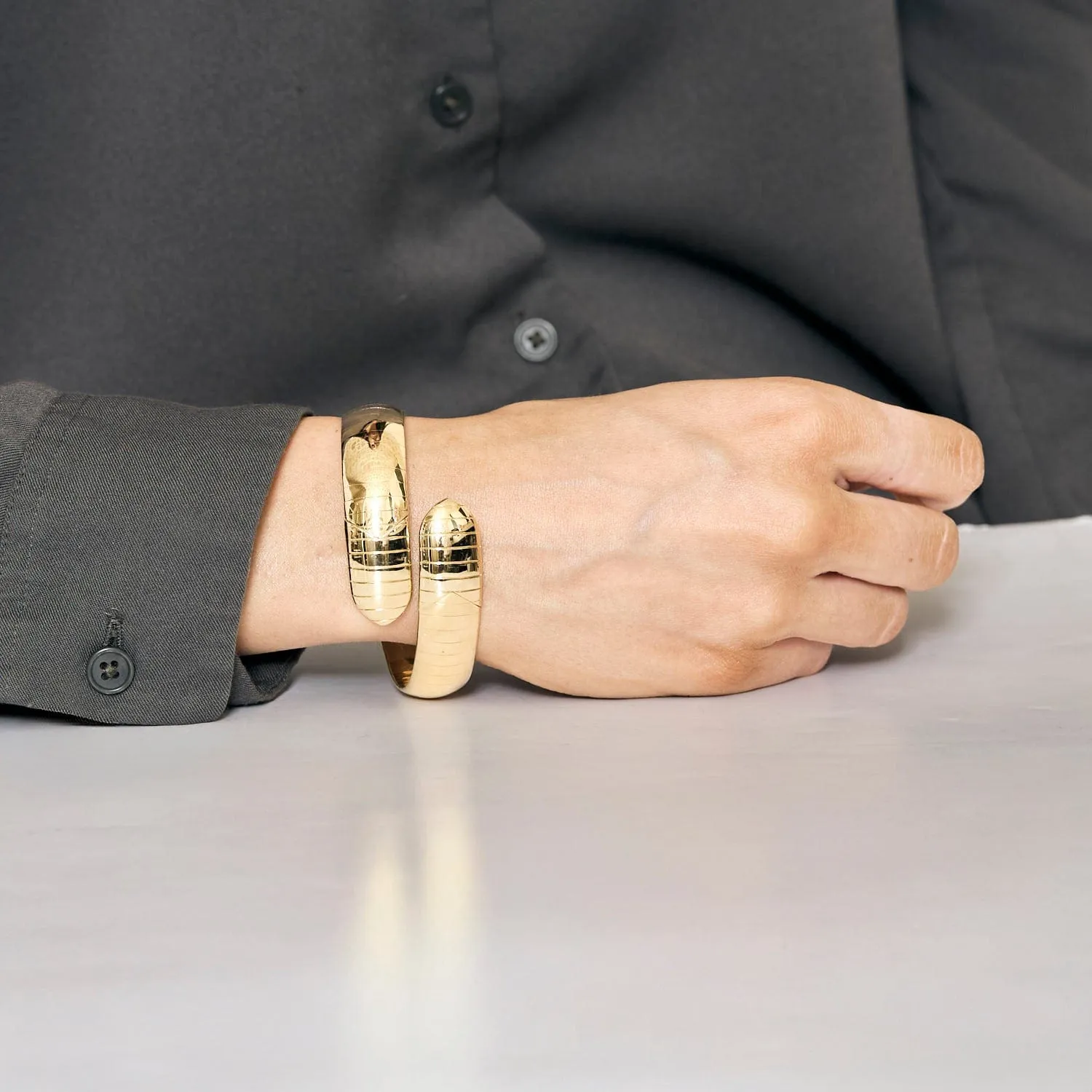 CHAUMET - Plume - Bracelet en or jaune sold by 58 Facettes product image thumbnail 2