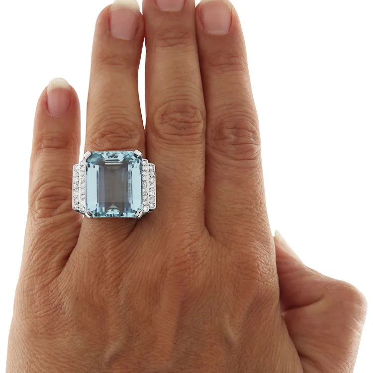 Bague en or blanc avec aigue-marine et diamants sold by 58 Facettes product image thumbnail 2