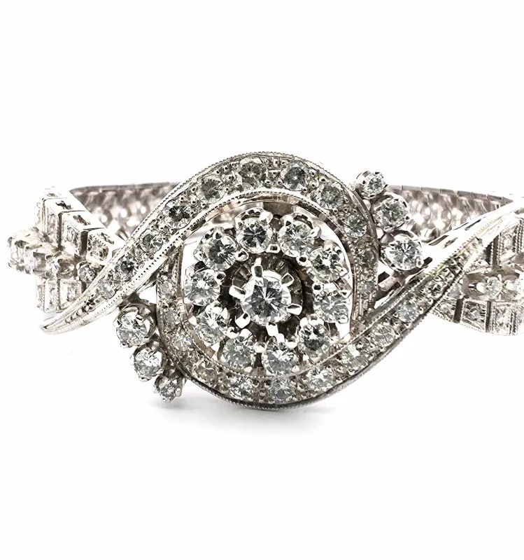 Superbe bracelet Art Déco en platine serti de diamants sold by 58 Facettes