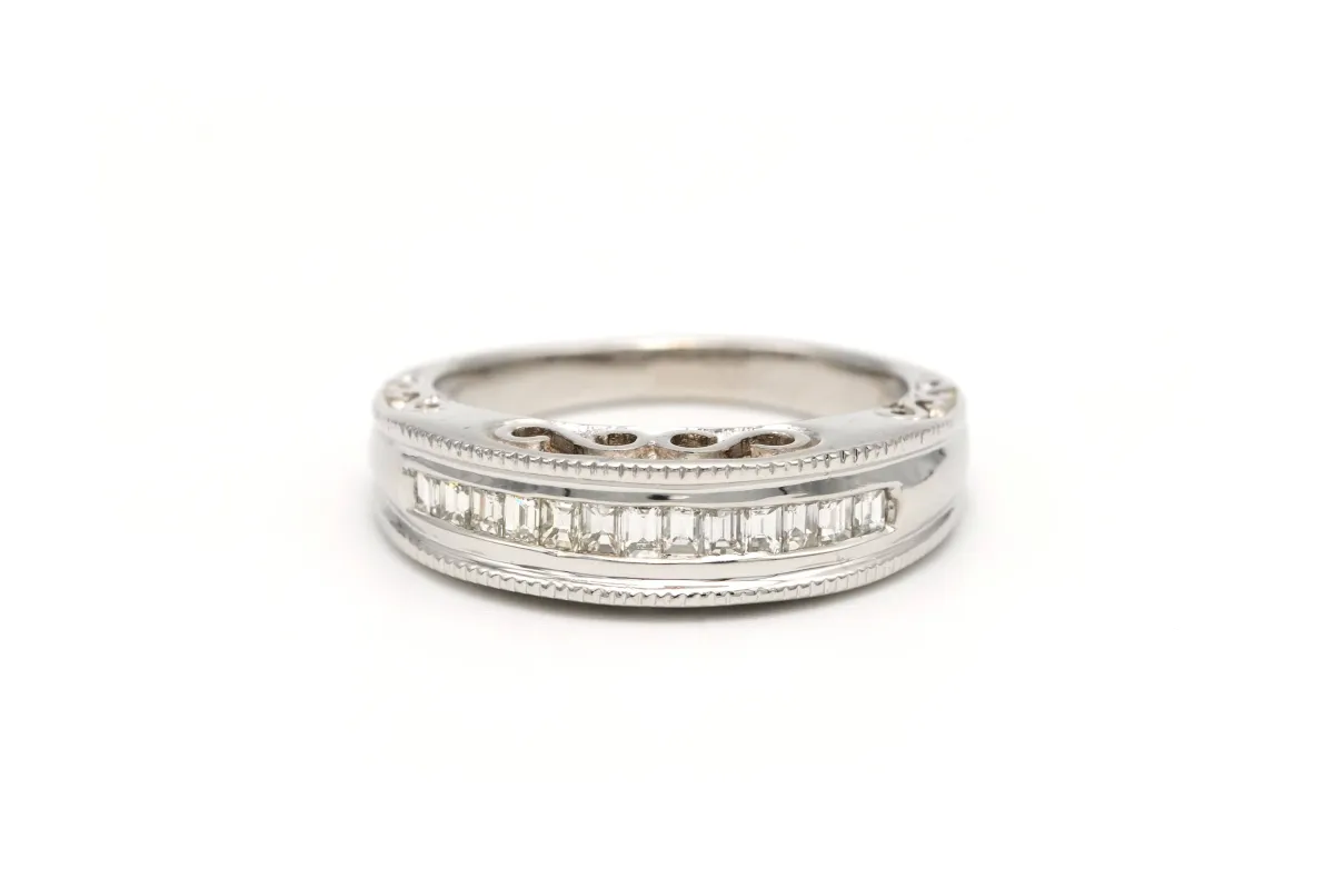 Bague contemporaine en or blanc sertie de diamants sold by 58 Facettes