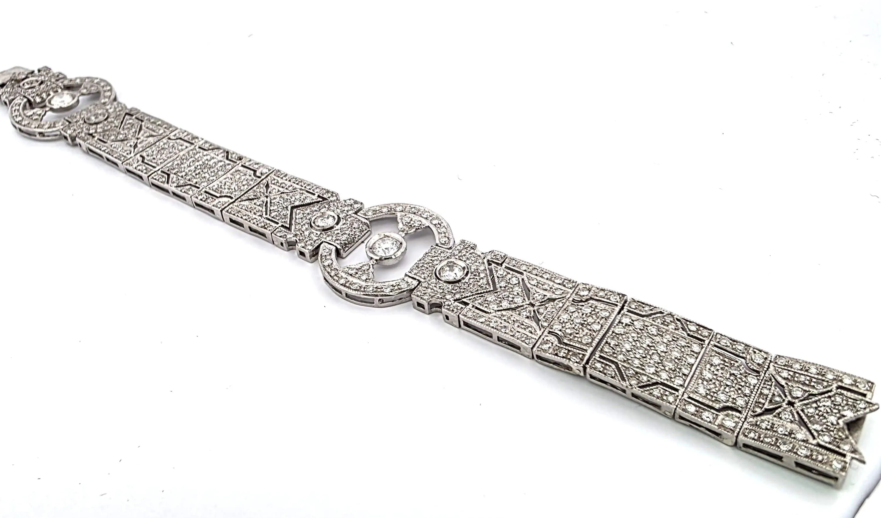 Superbe bracelet Art Déco en platine finement travaillé sold by 58 Facettes product image thumbnail 2