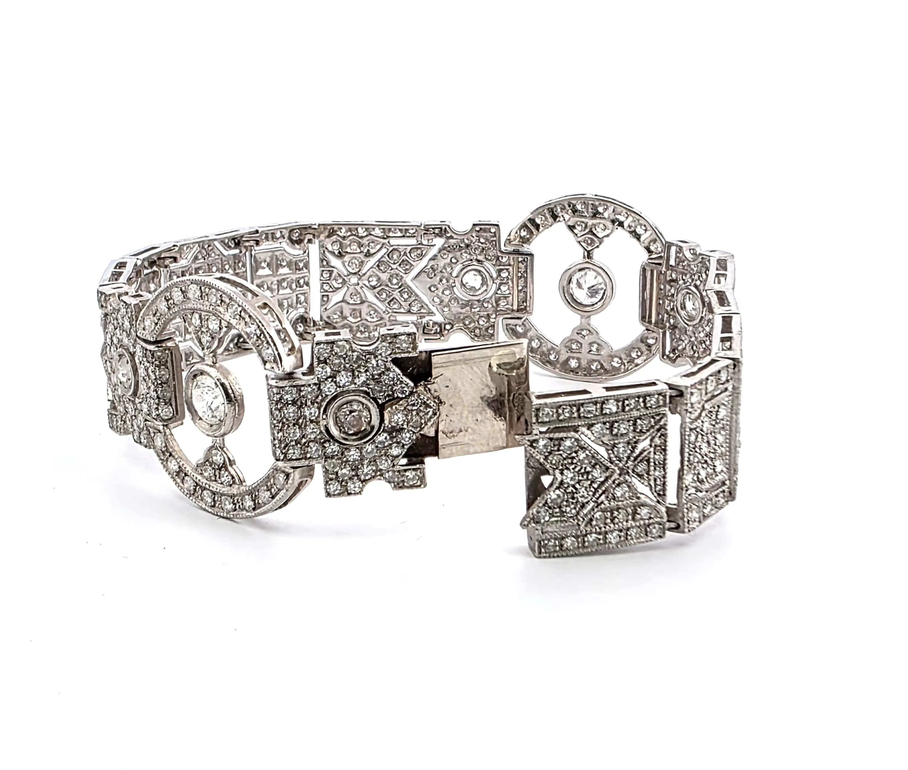 Superbe bracelet Art Déco en platine finement travaillé sold by 58 Facettes product image thumbnail 4