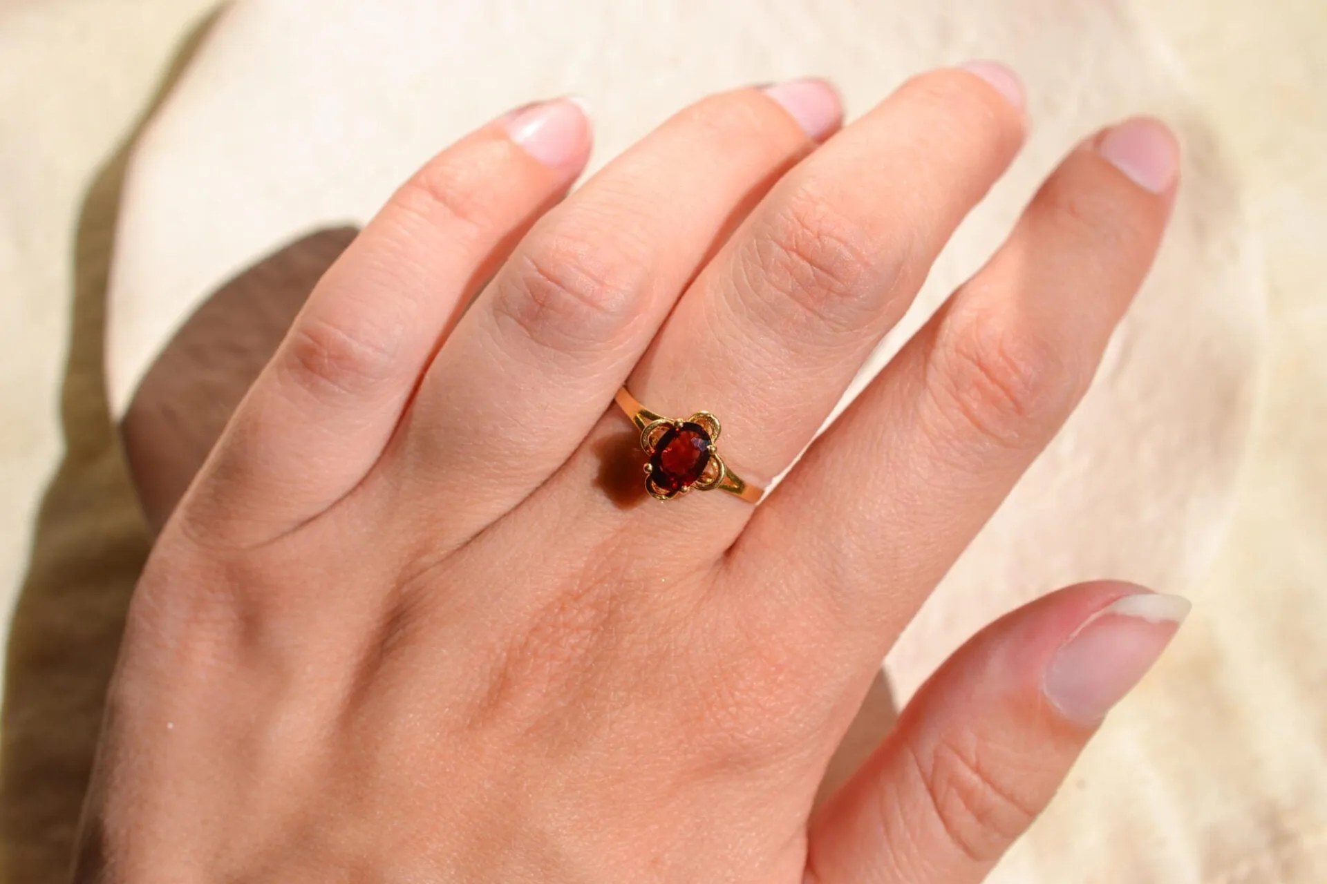 Bague Grenat quadrilobée sold by 58 Facettes product image thumbnail 5