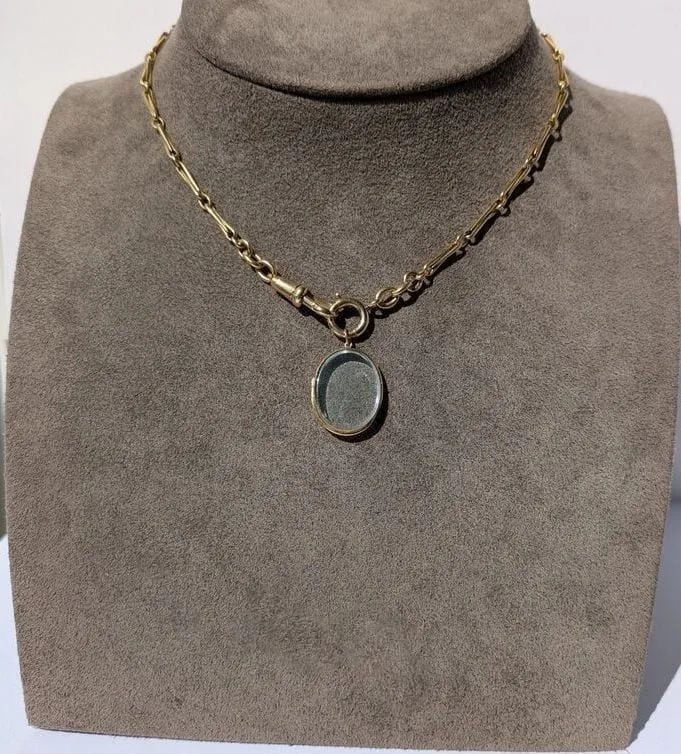 Pendentif médaillon porte-photo ancien en or rose sold by 58 Facettes product image thumbnail 2