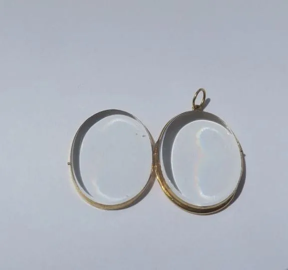 Pendentif médaillon porte-photo ancien en or rose sold by 58 Facettes product image thumbnail 4