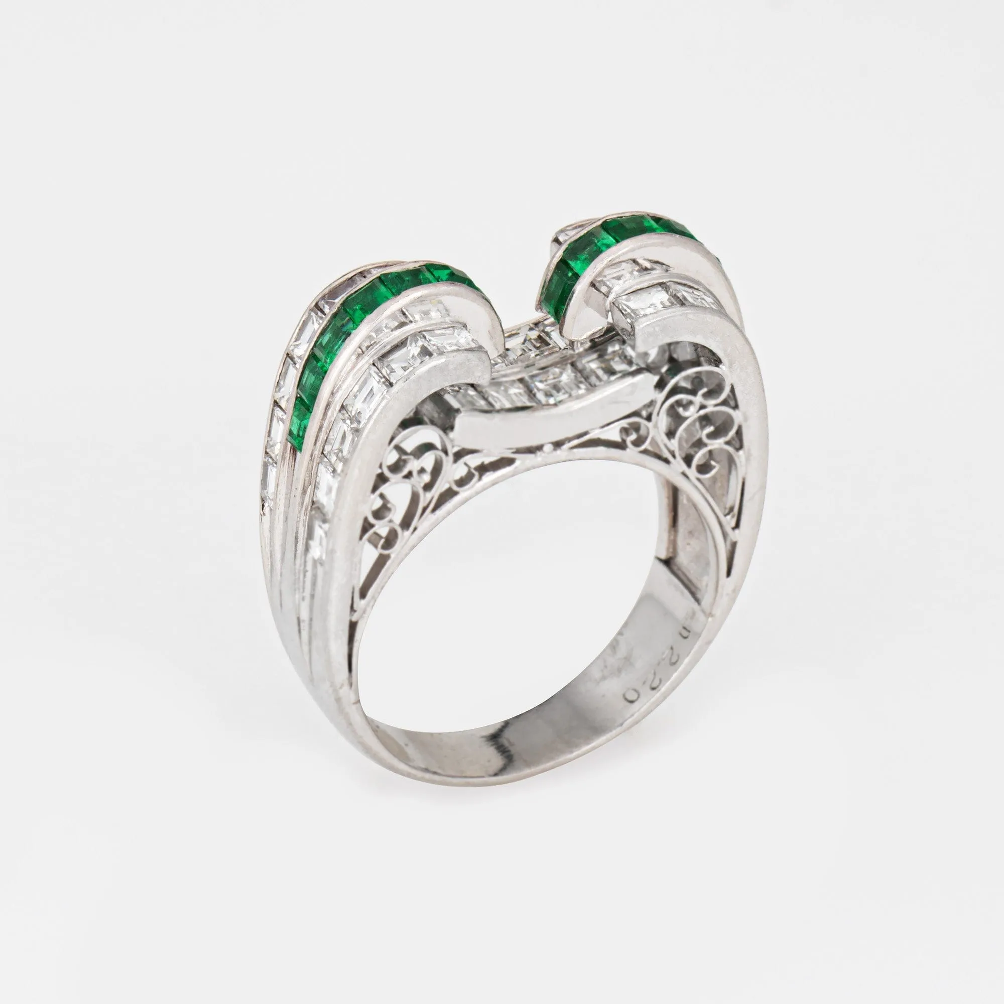 Bague vintage en platine 850, émeraudes et diamants sold by 58 Facettes product image thumbnail 3