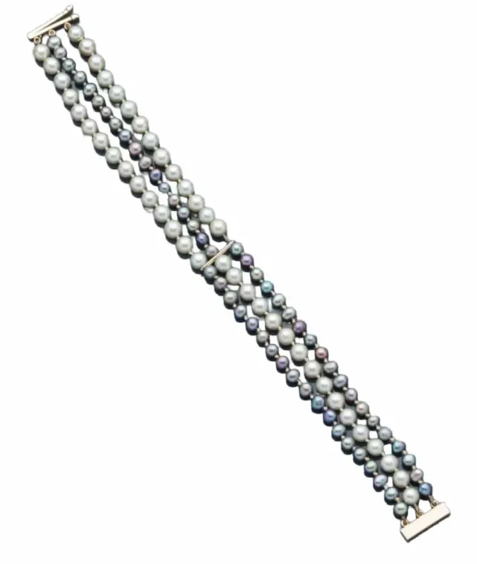 Bracelet 3 rangs perles de Tahiti avec un fermoir en or blanc sold by 58 Facettes