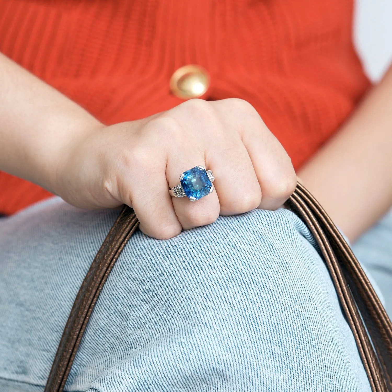 Bague en or blanc et saphir sold by 58 Facettes product image thumbnail 2