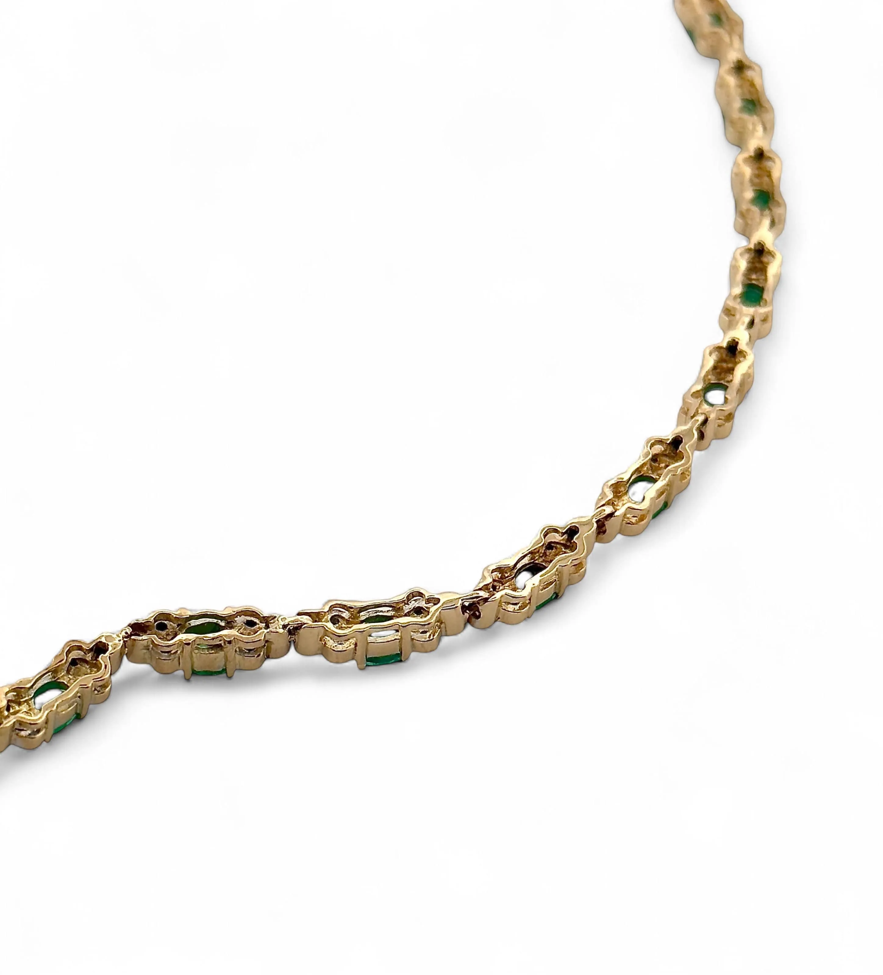 Bracelet or jaune émeraude et diamants sold by 58 Facettes product image thumbnail 3