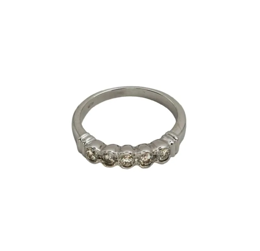 Bague en or blanc et diamant. sold by 58 Facettes