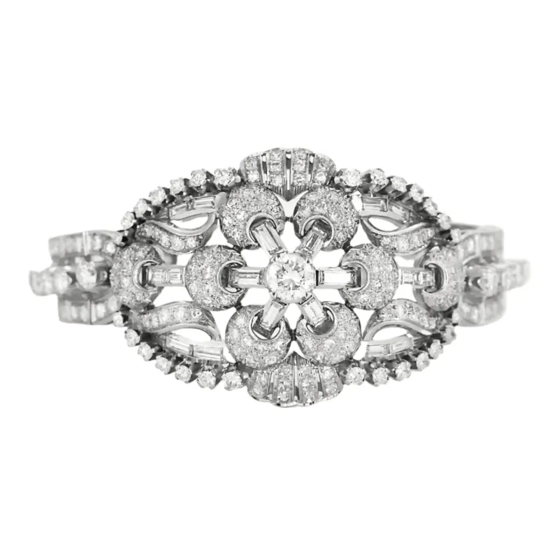 Bracelet manchette articulé Rétro en platine et diamants made by 58 Facettes