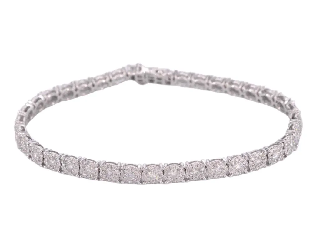 Bracelet tennis en or blanc avec diamants sold by 58 Facettes