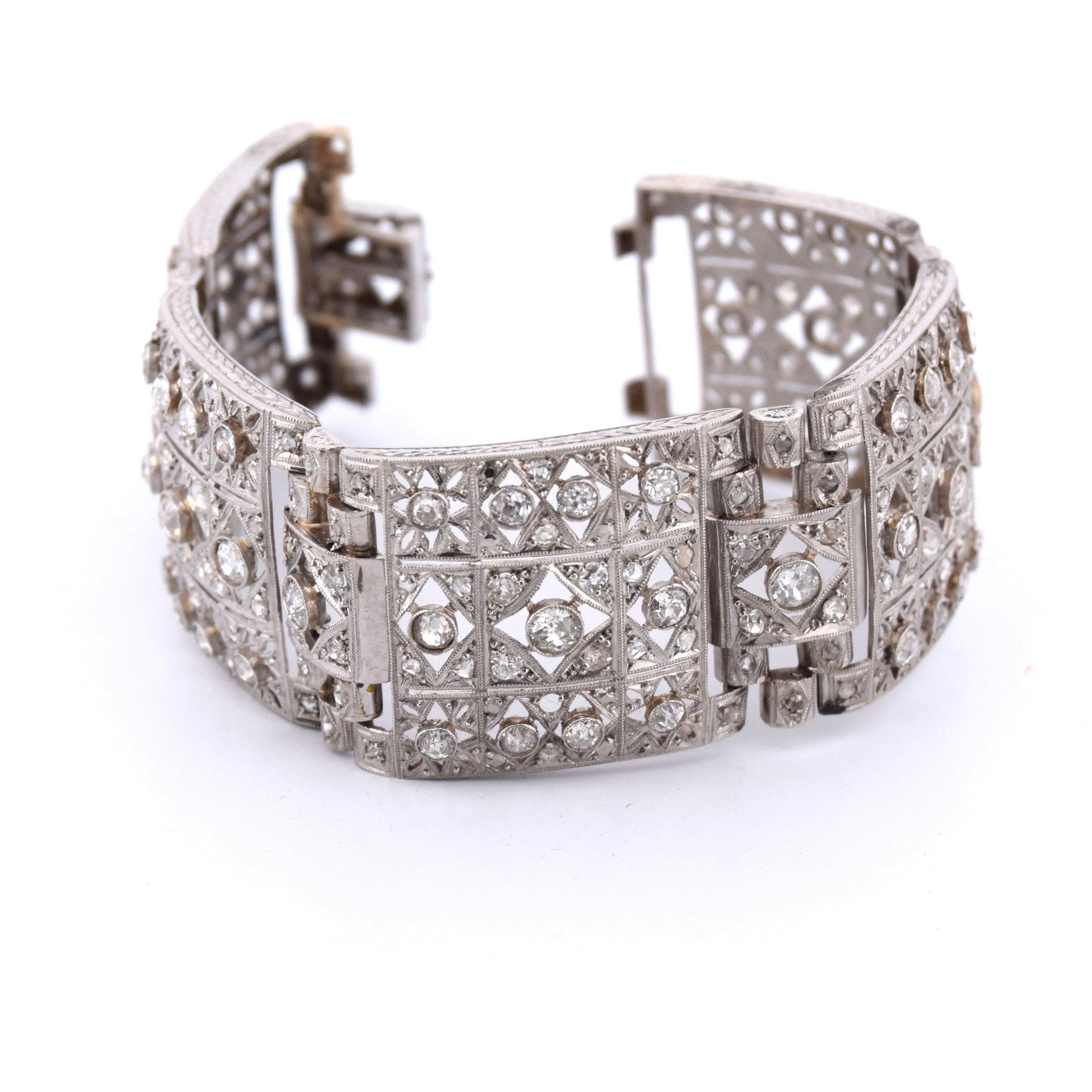 Bracelet Antique Deco, en platine avec diamants sold by 58 Facettes