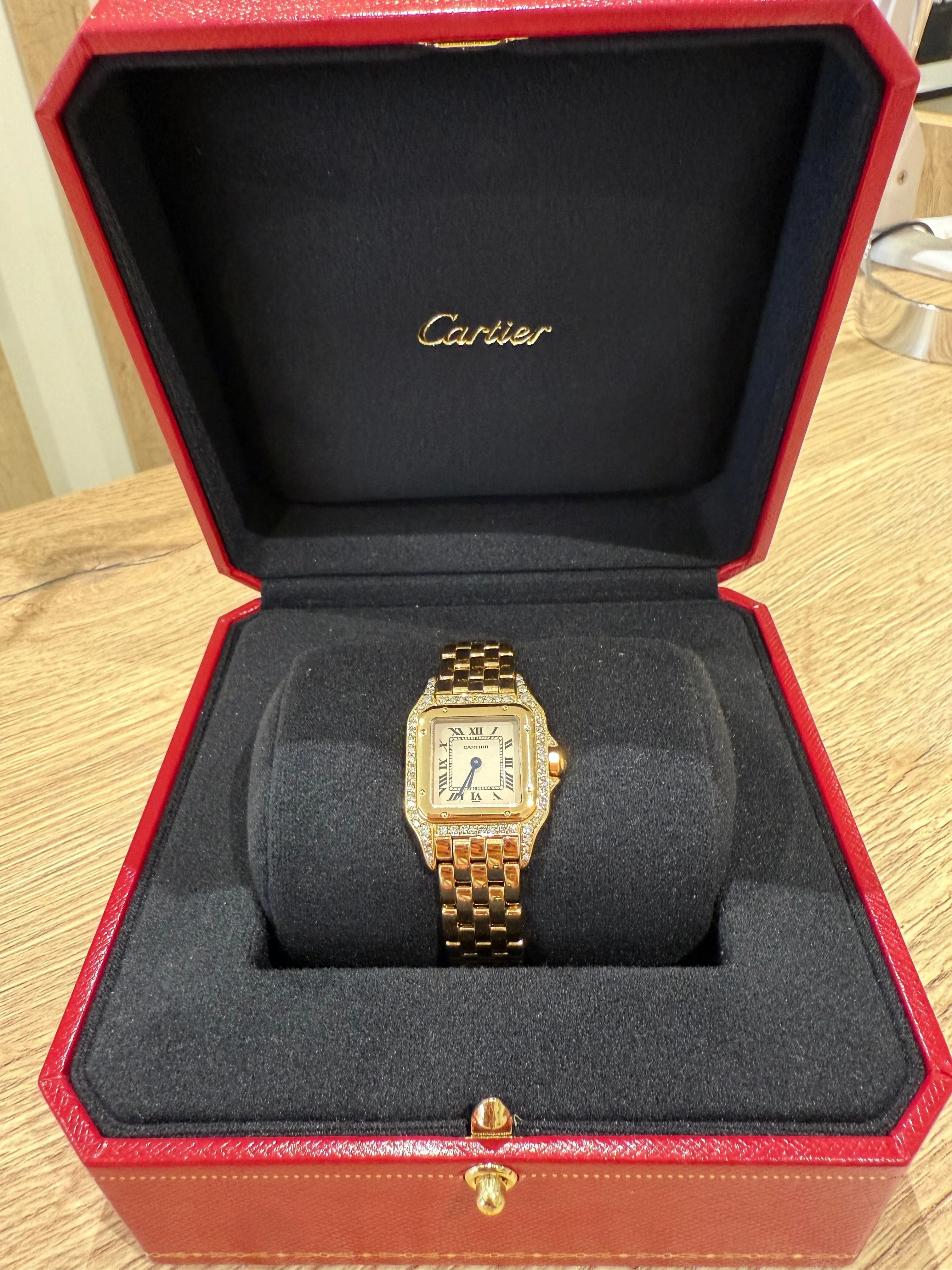 CARTIER - Montre Panthère Or jaune et Diamants sold by 58 Facettes product image thumbnail 3