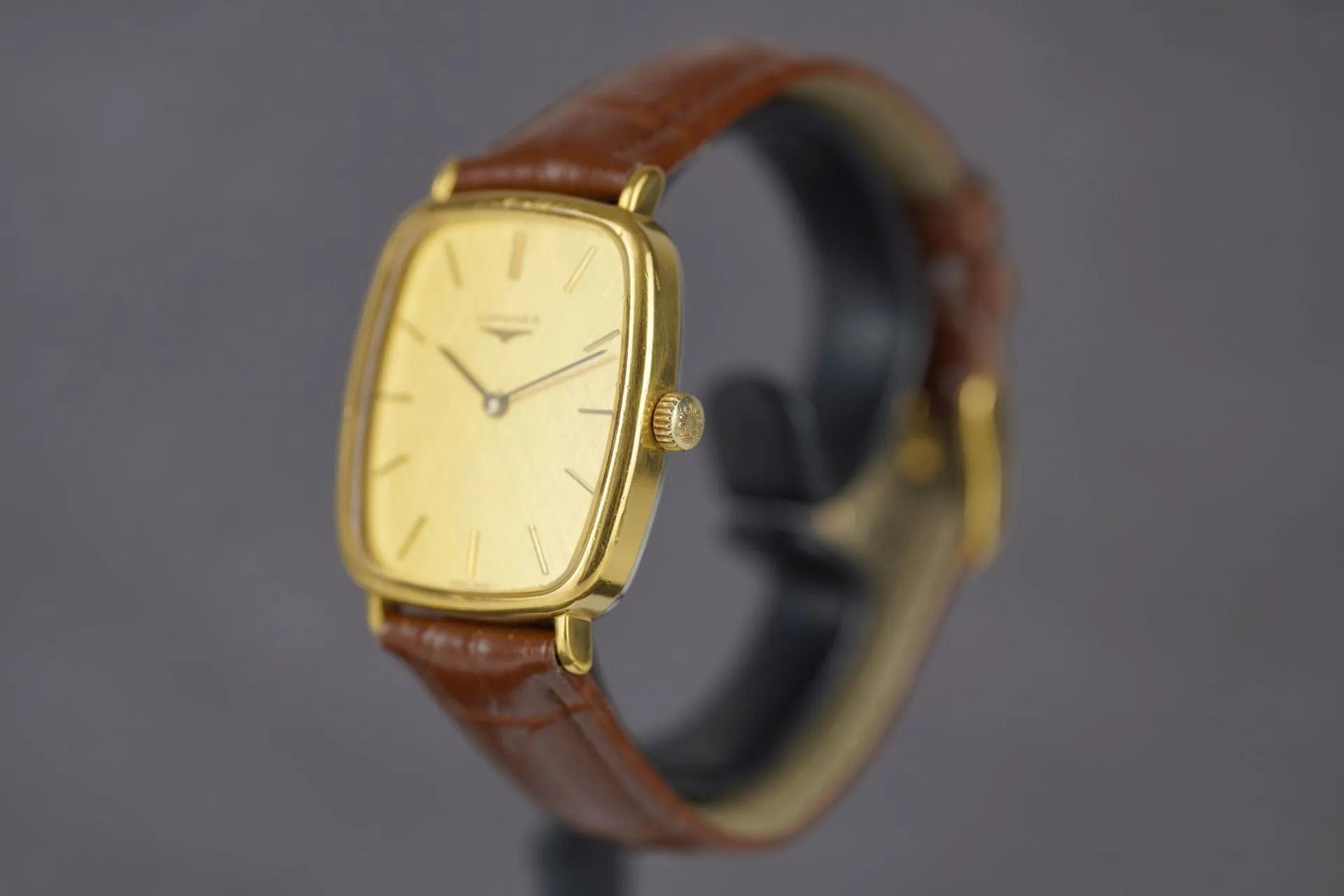 Longines - Montre "Tonneau" 847 4154 sold by 58 Facettes product image thumbnail 2