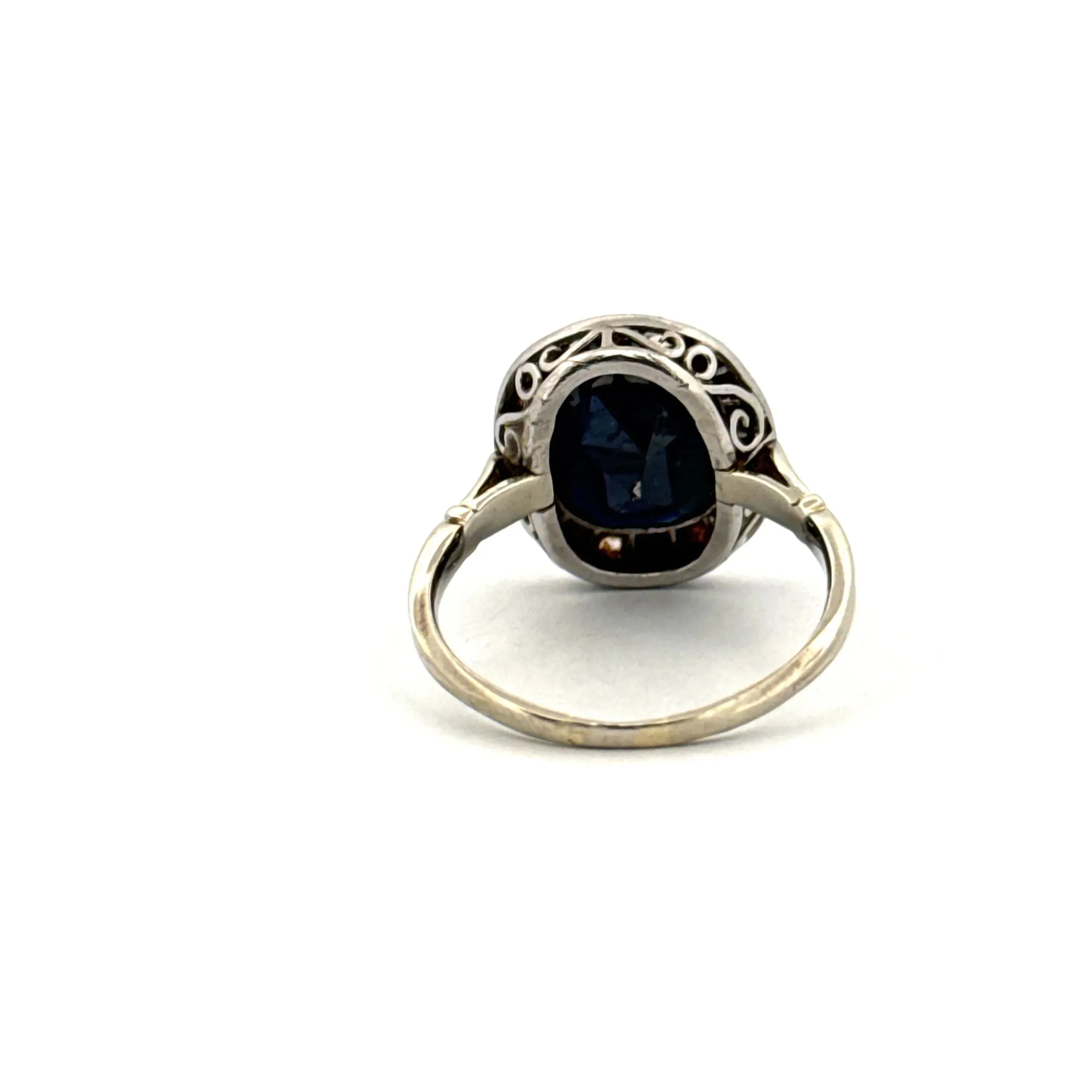 Bague Ancienne or blanc diamants et saphir sold by 58 Facettes product image thumbnail 5