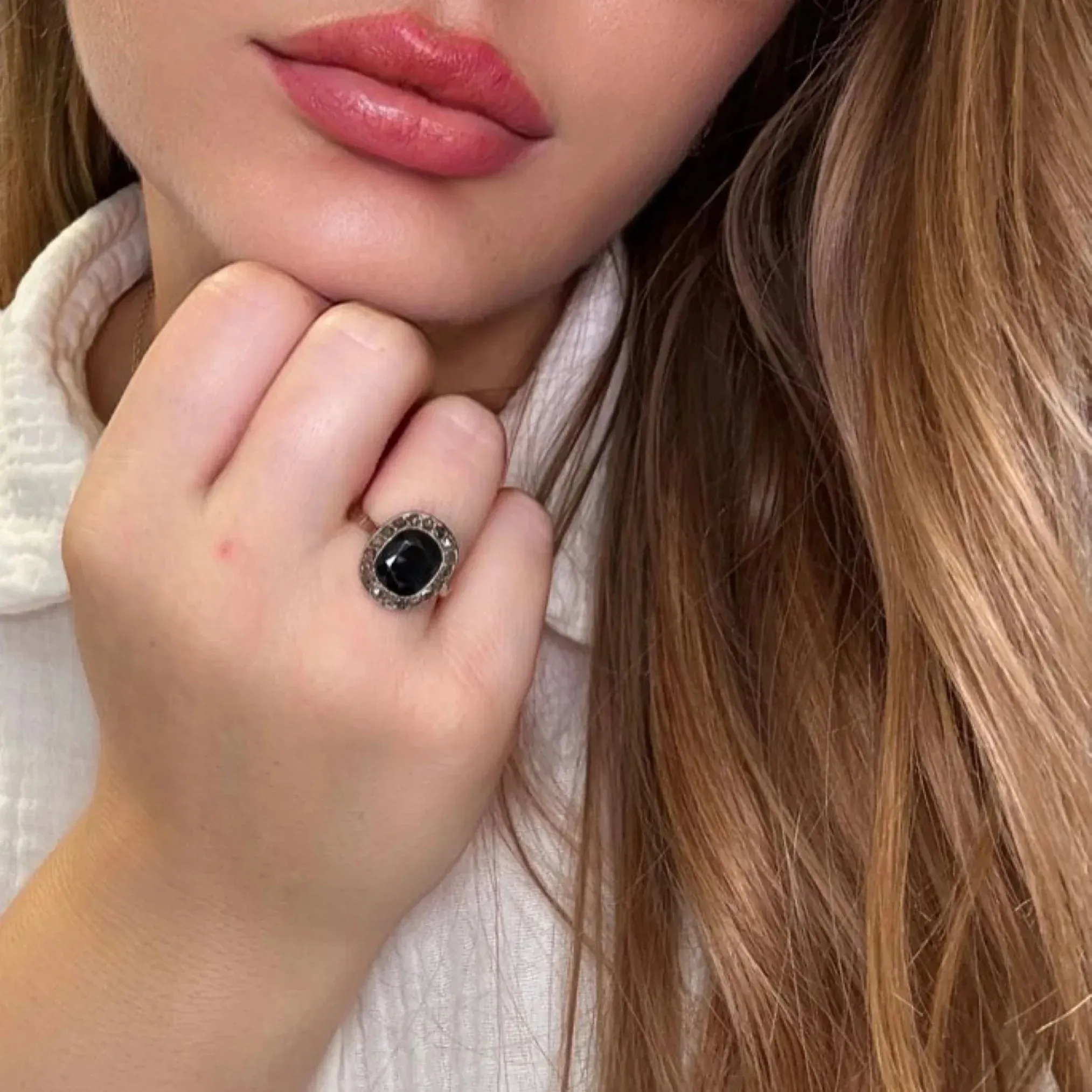 Bague Ancienne or blanc diamants et saphir sold by 58 Facettes product image thumbnail 2