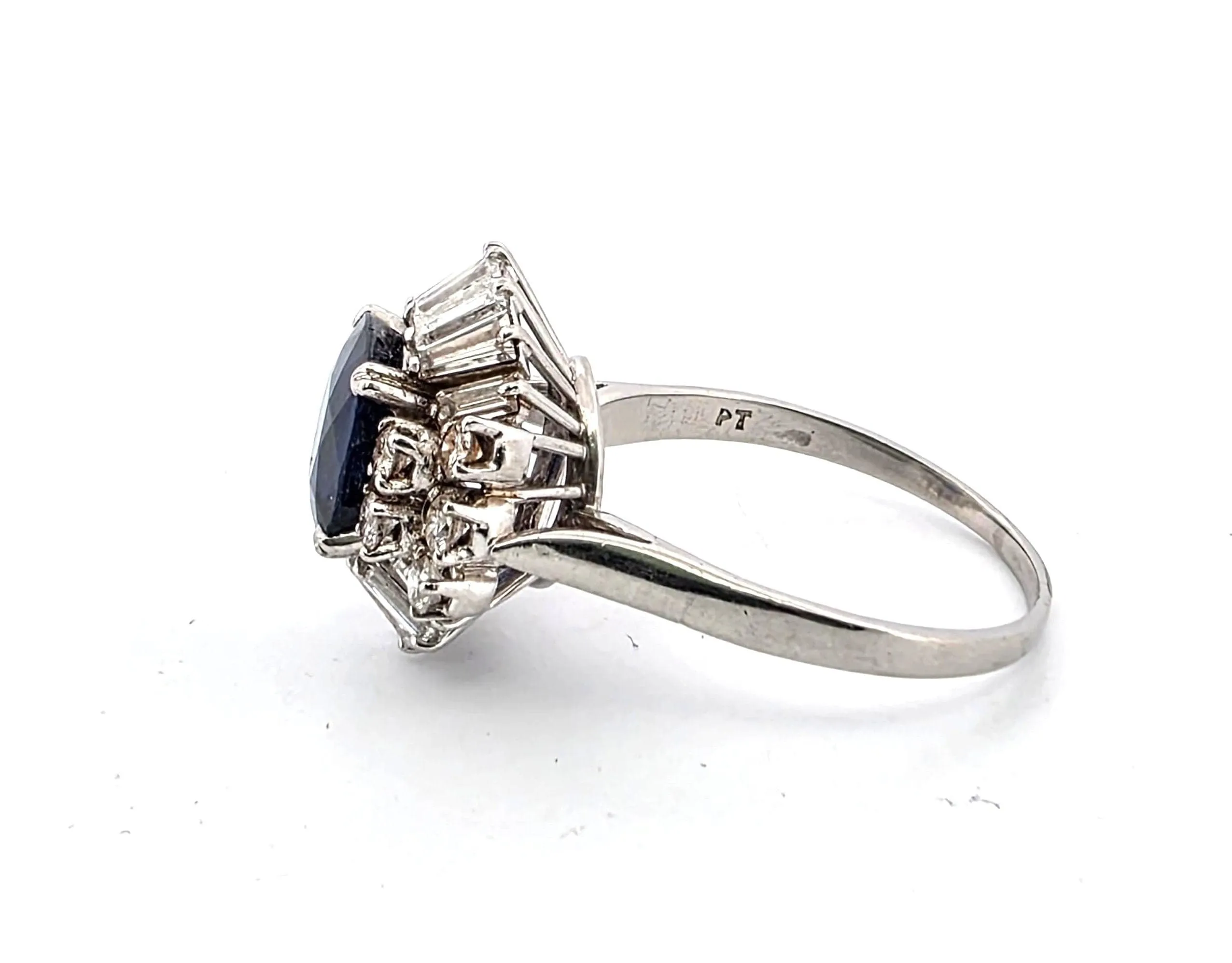 Superbe bague en platine avec saphir naturel et diamants sold by 58 Facettes product image thumbnail 3
