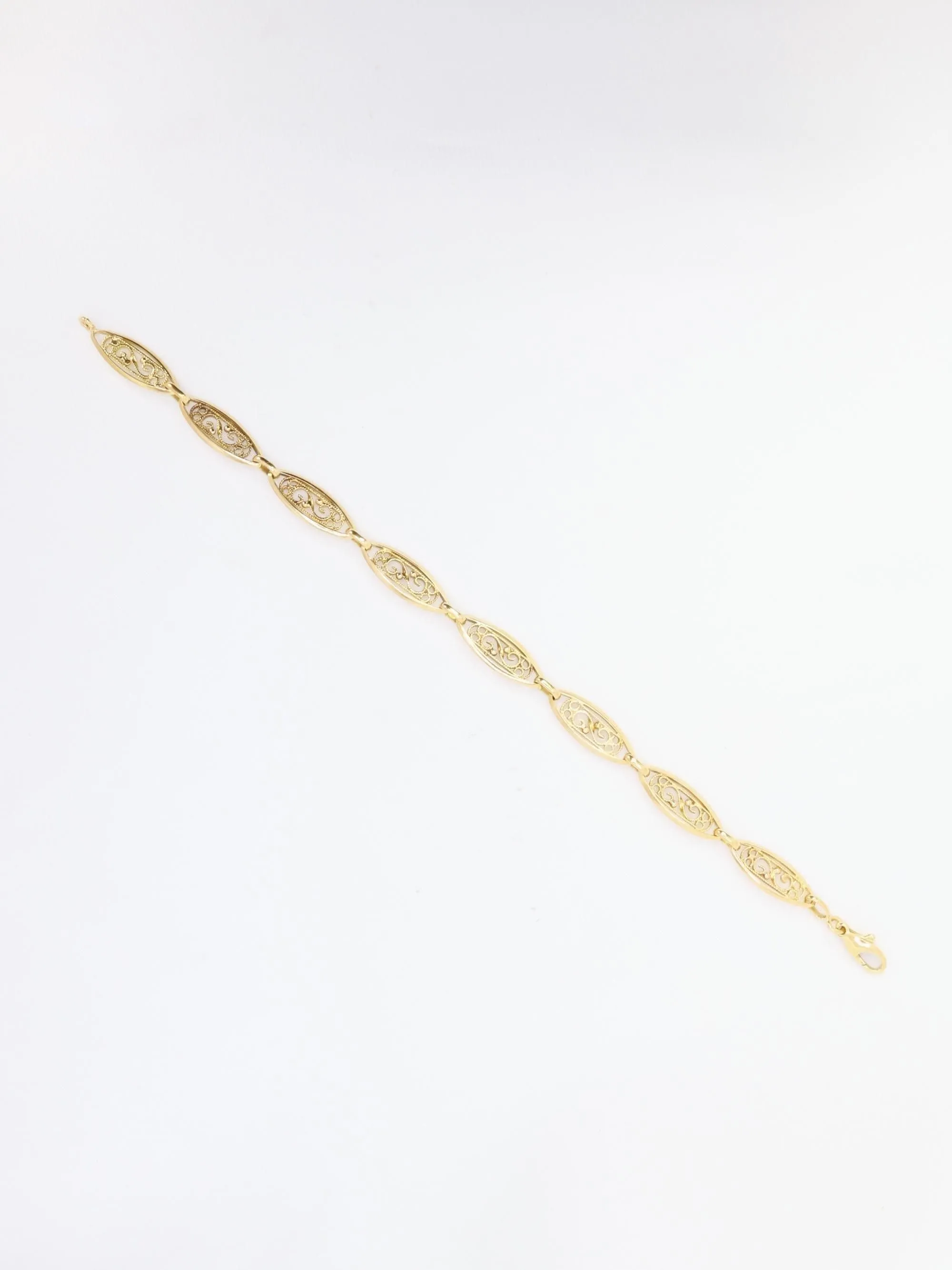 Bracelet chaîne maille filigrane or jaune sold by 58 Facettes product image thumbnail 4