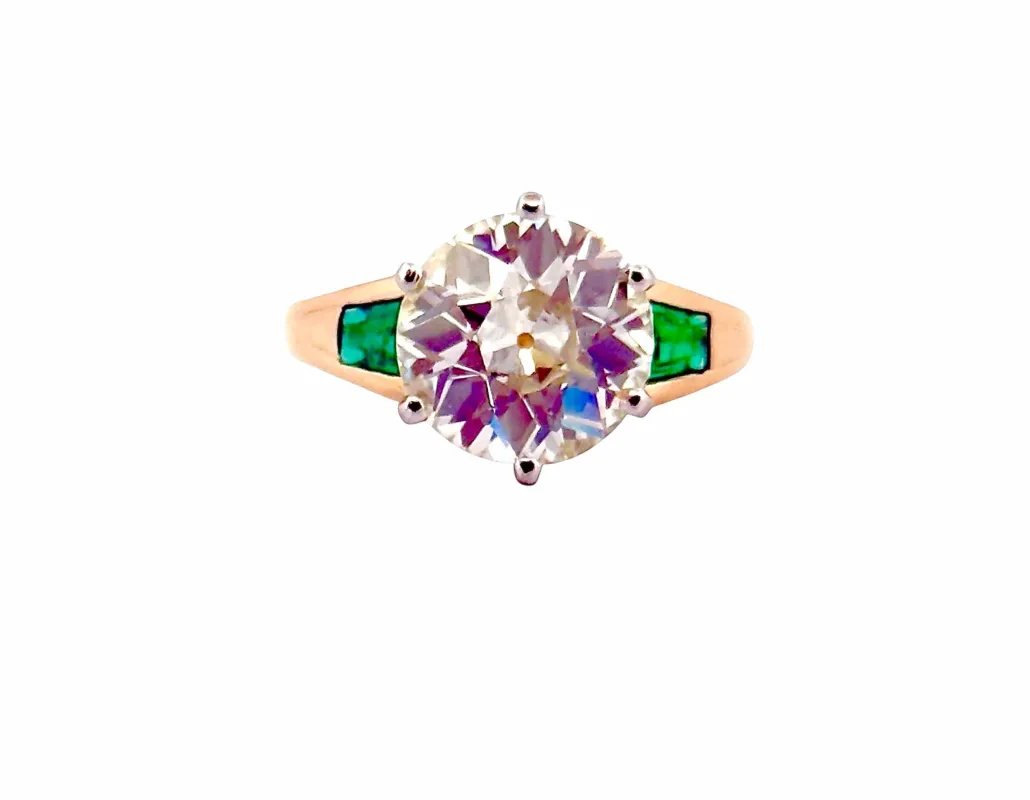 Solitaire ancien or jaune et platine, diamant et émeraudes sold by 58 Facettes