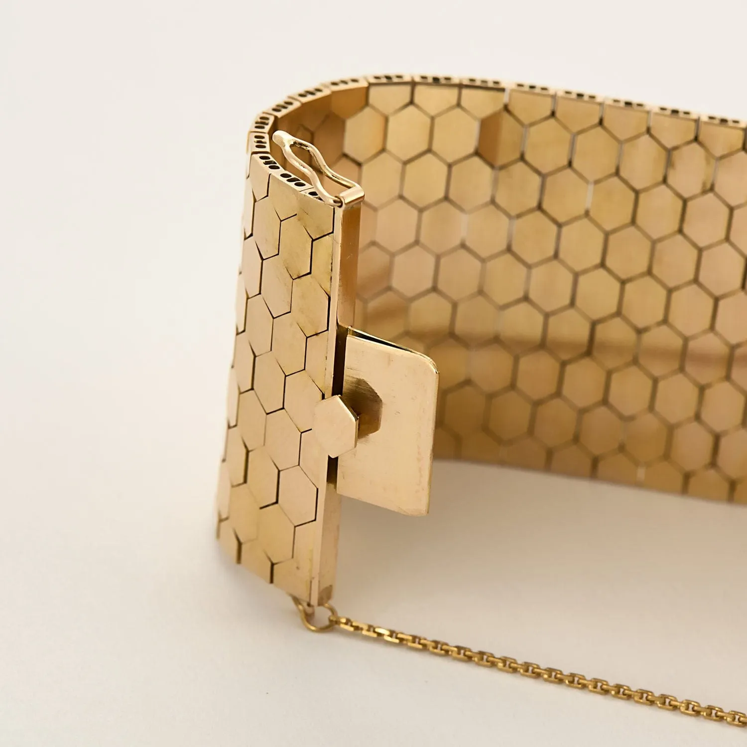 Bracelet ruban en or jaune sold by 58 Facettes product image thumbnail 4