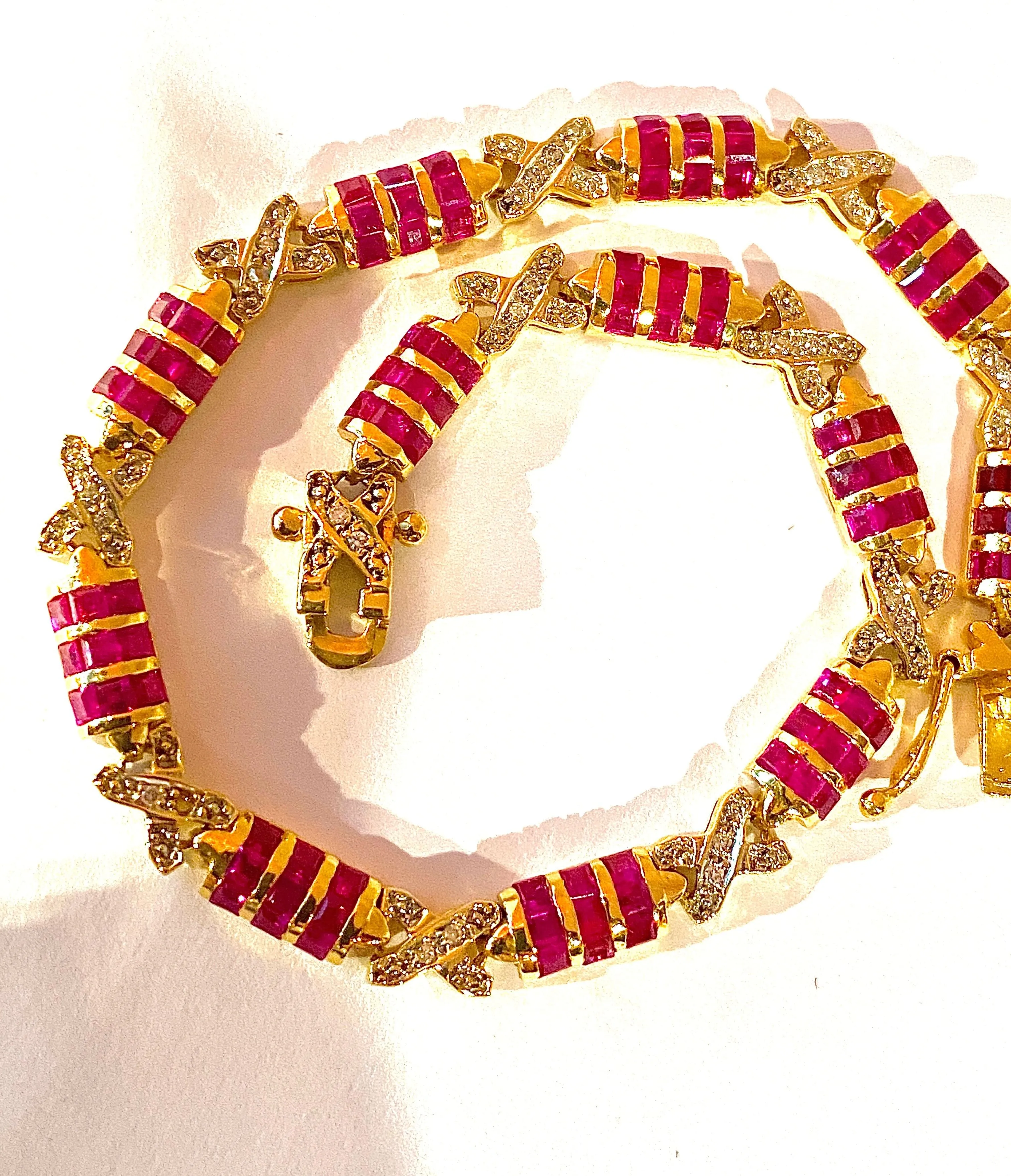 Bracelet en or jaune, rubis calibrés et diamants sold by 58 Facettes product image thumbnail 3