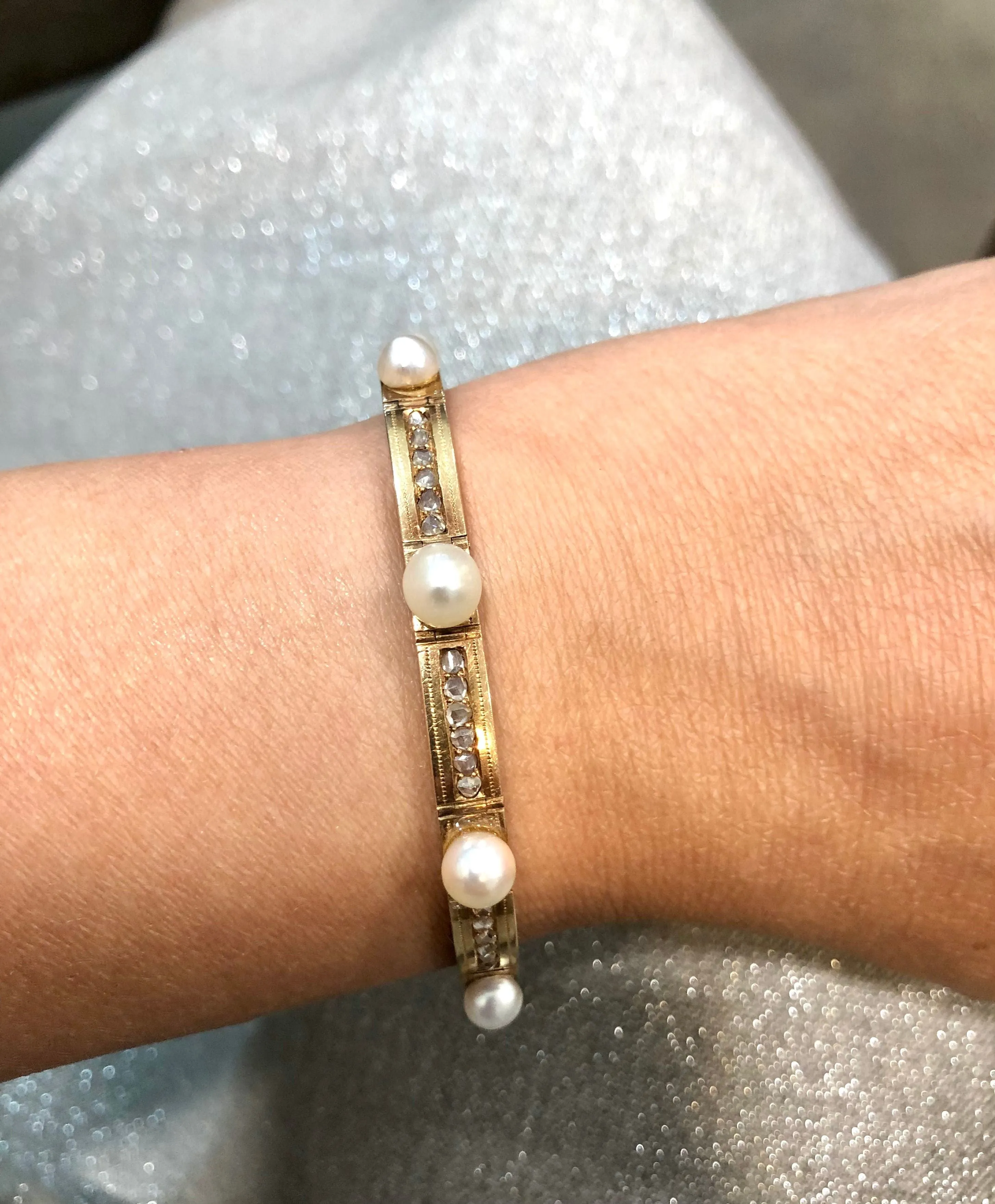 Bracelet ancien or jaune perles et diamants sold by 58 Facettes product image thumbnail 2