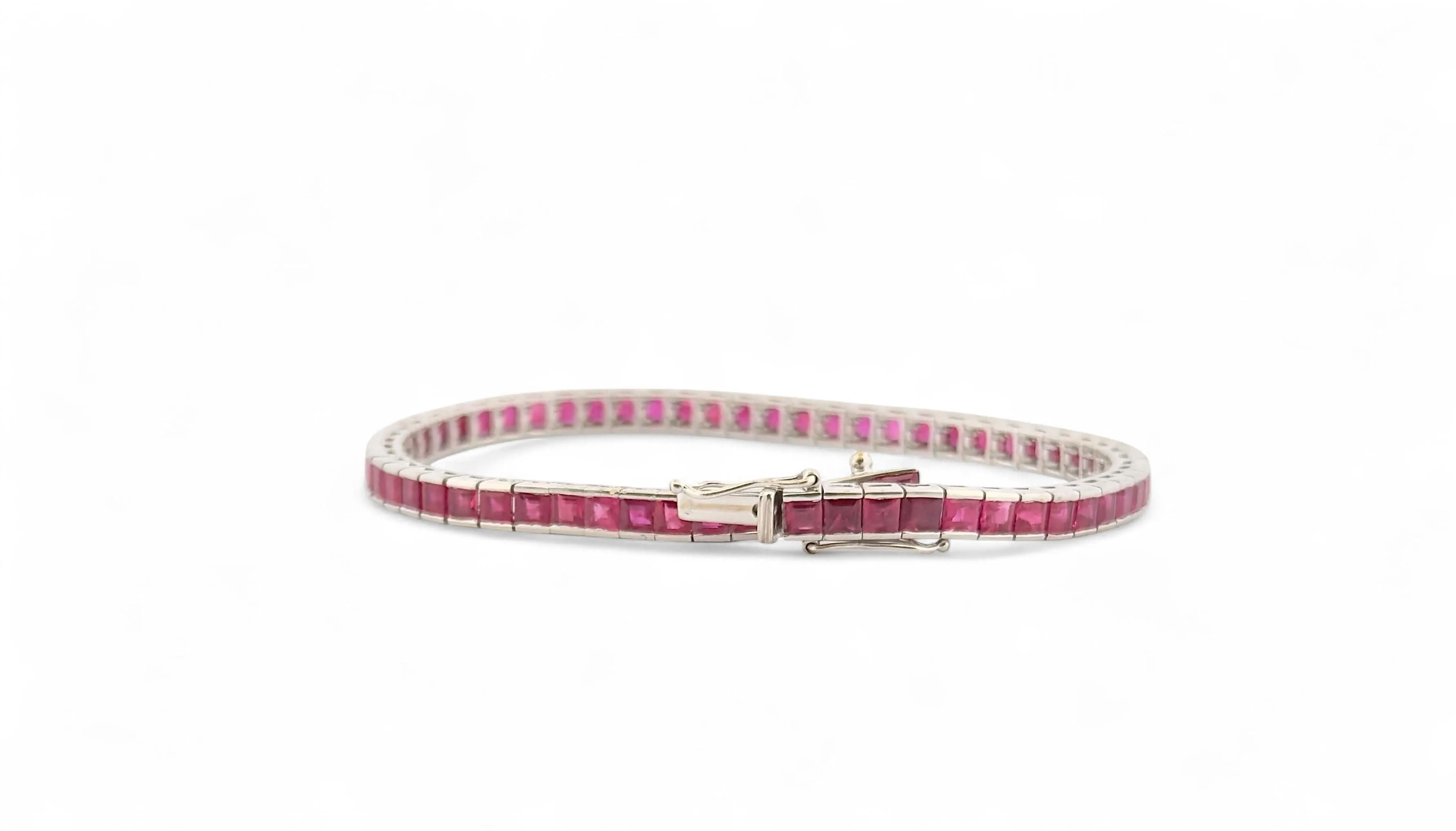Bracelet tennis en or blanc 18 carats et rubis sold by 58 Facettes product image thumbnail 2