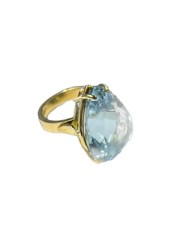 Bague artisanale en or jaune avec topaze bleue – fabrication italienne moderne sold by 58 Facettes