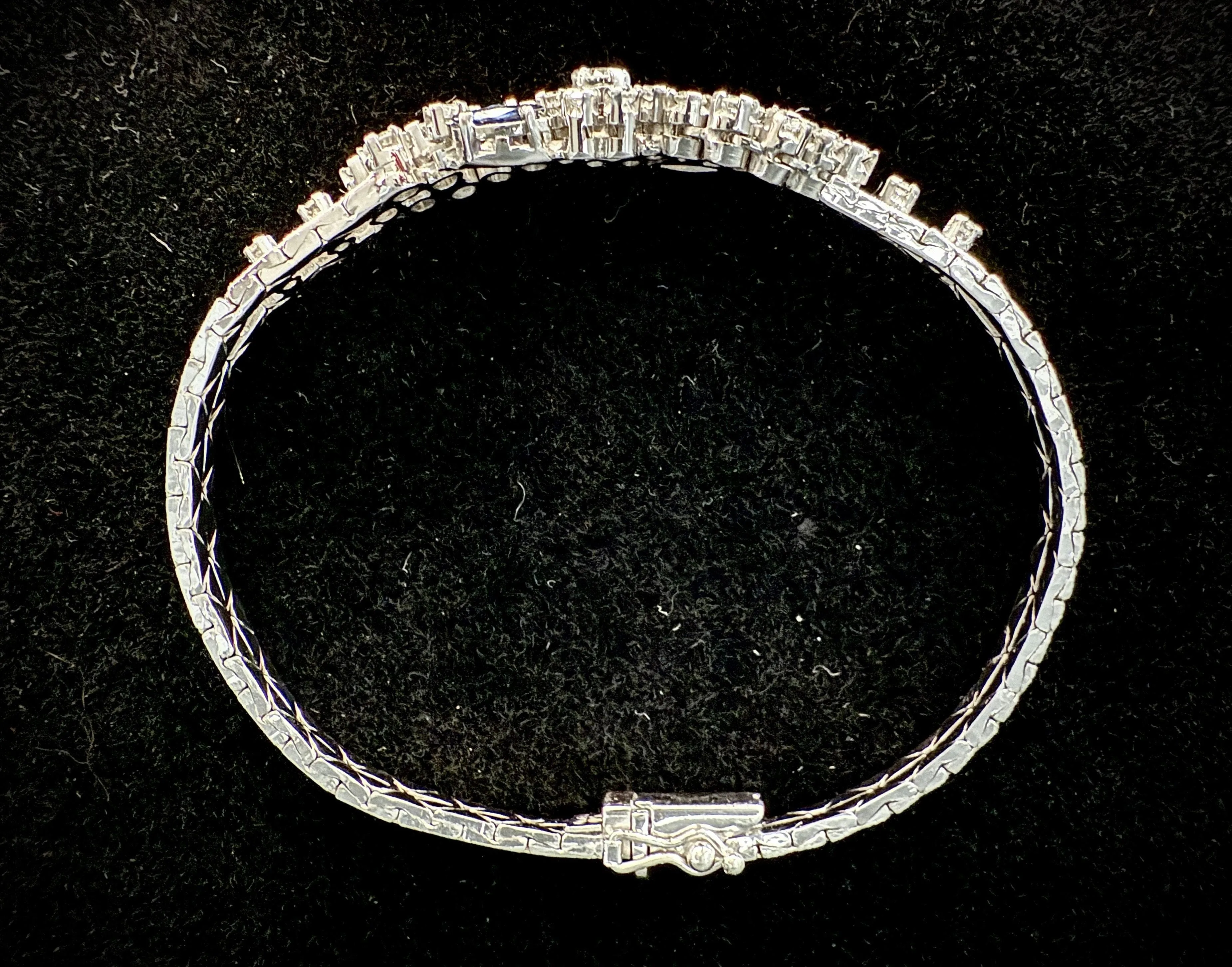 Bracelet maille en écailles serti de brillants et saphirs sold by 58 Facettes product image thumbnail 5