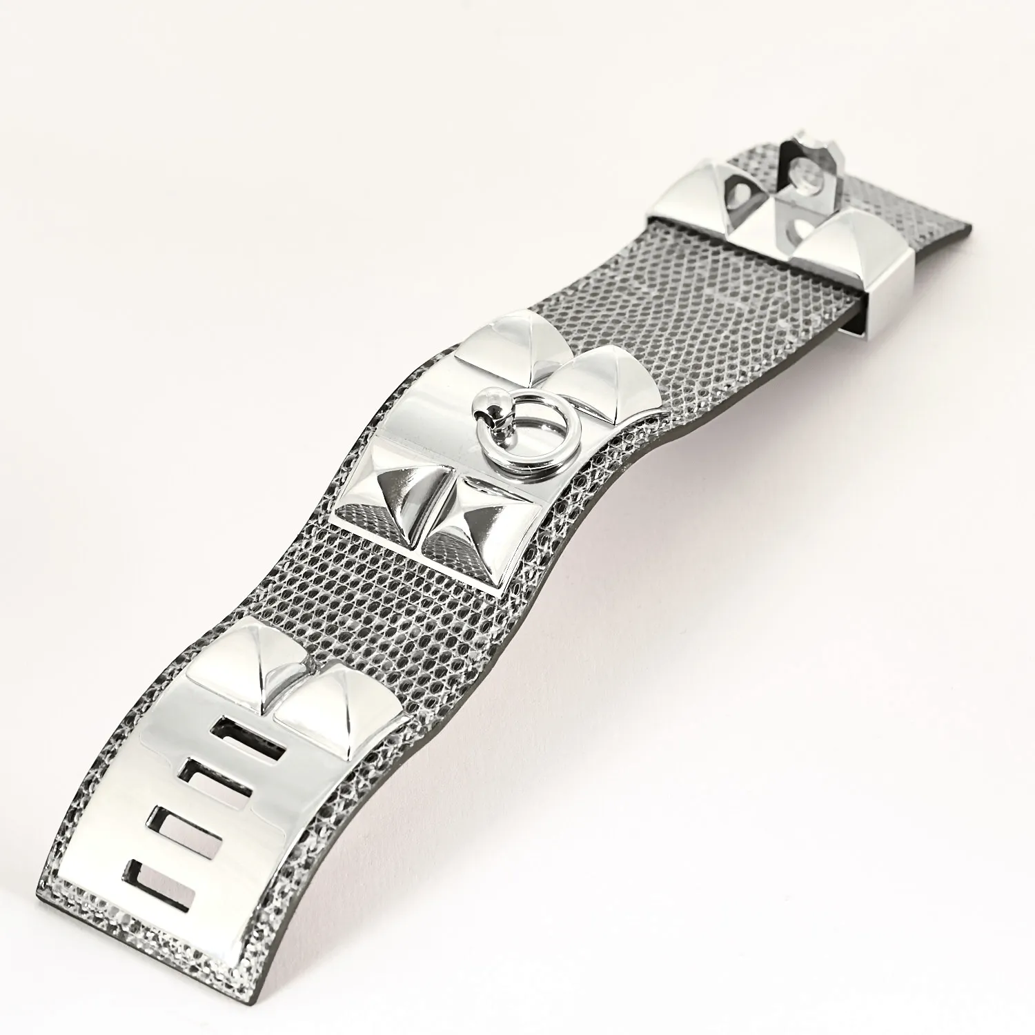 HERMES - Medor - Bracelet manchette en cuir et métal argenté sold by 58 Facettes product image thumbnail 3