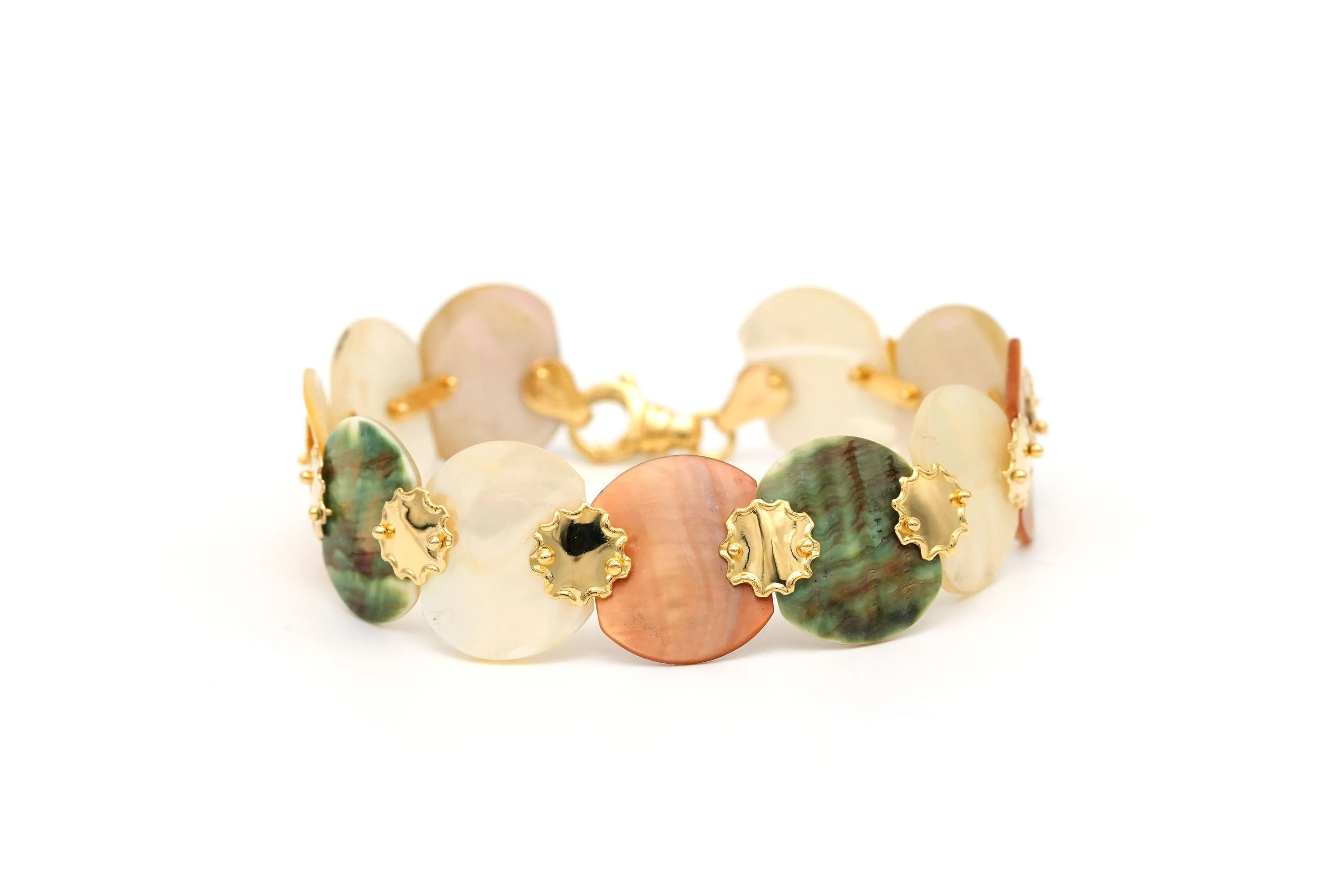 Bracelet Années 70 en or jaune 18 carats et nacre sold by 58 Facettes product image thumbnail 2