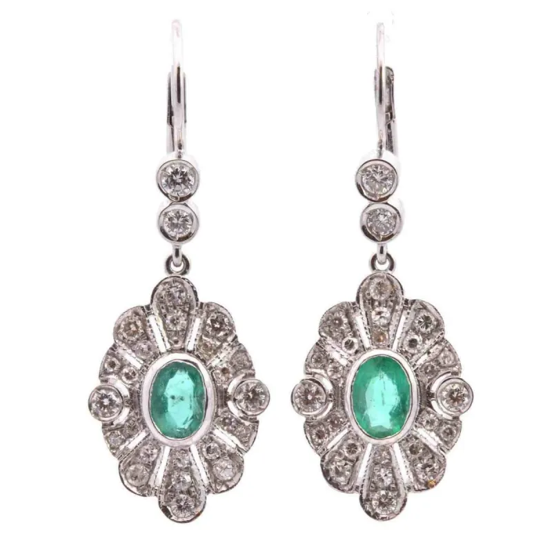 Boucles d'oreilles émeraudes et diamants sold by 58 Facettes