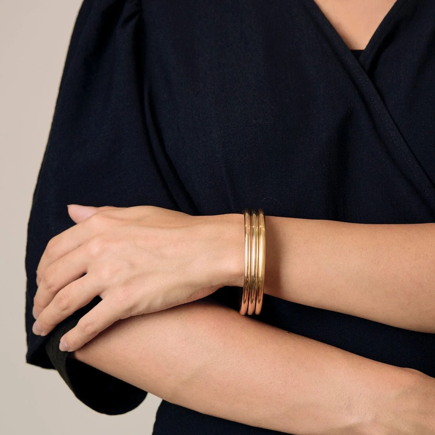 CARTIER - Mobilis- Rare Bracelet en or de trois couleurs. sold by 58 Facettes product image thumbnail 2