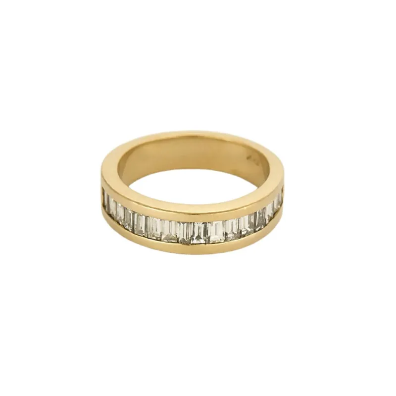 Bague jonc en or jaune et diamants de taille baguette sold by 58 Facettes