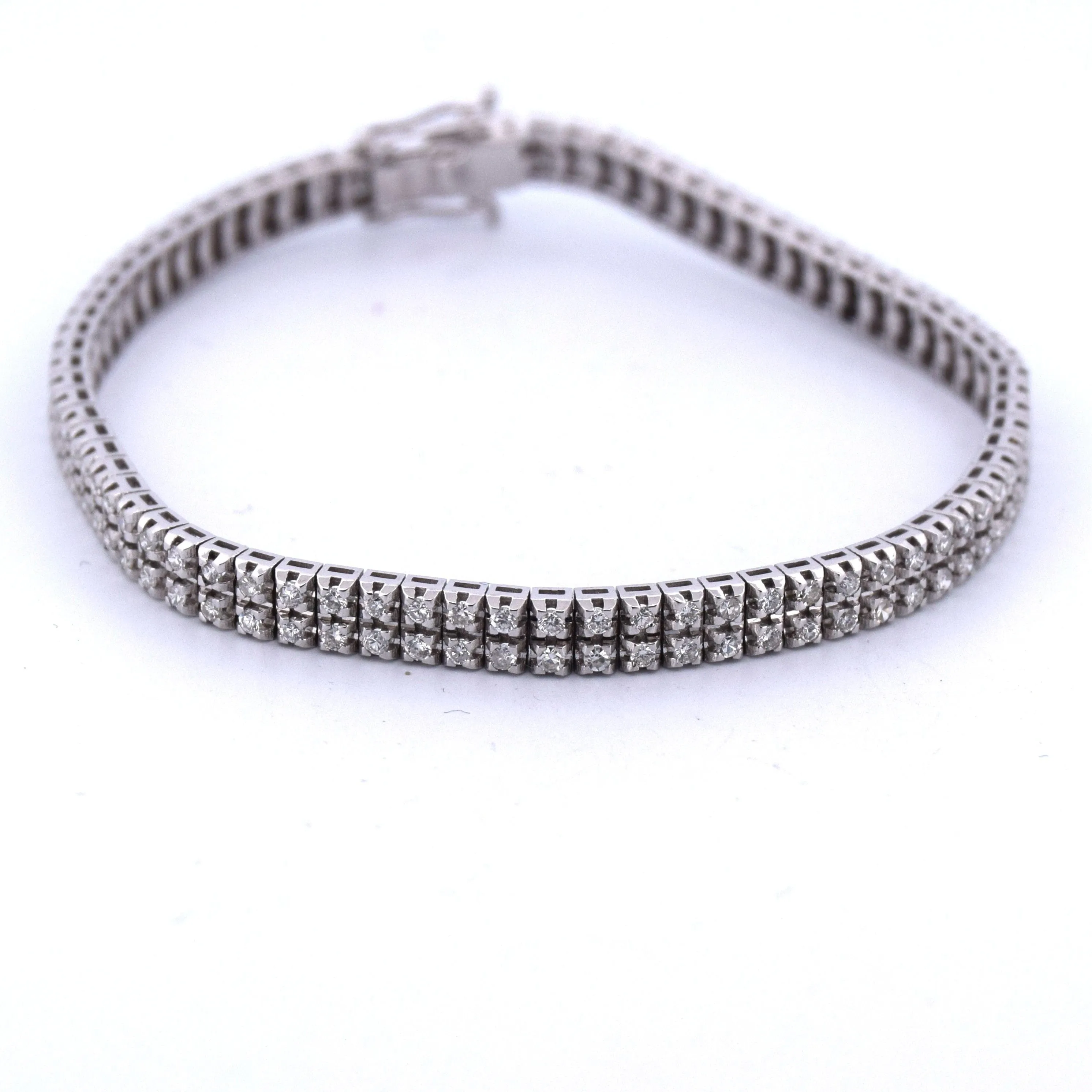 BRACELET « TENNIS » EN OR BLANC 18 KT AVEC DIAMANTS sold by 58 Facettes