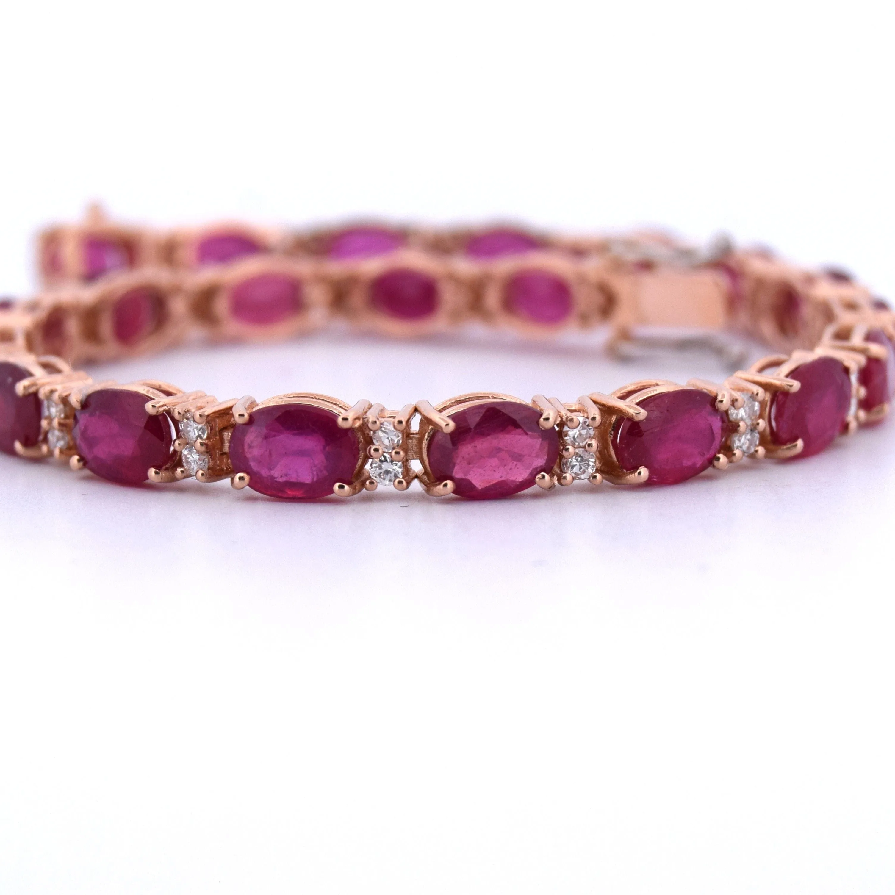 BRACELET TENNIS EN OR JAUNE AVEC RUBIS ET DIAMANTS sold by 58 Facettes product image thumbnail 4