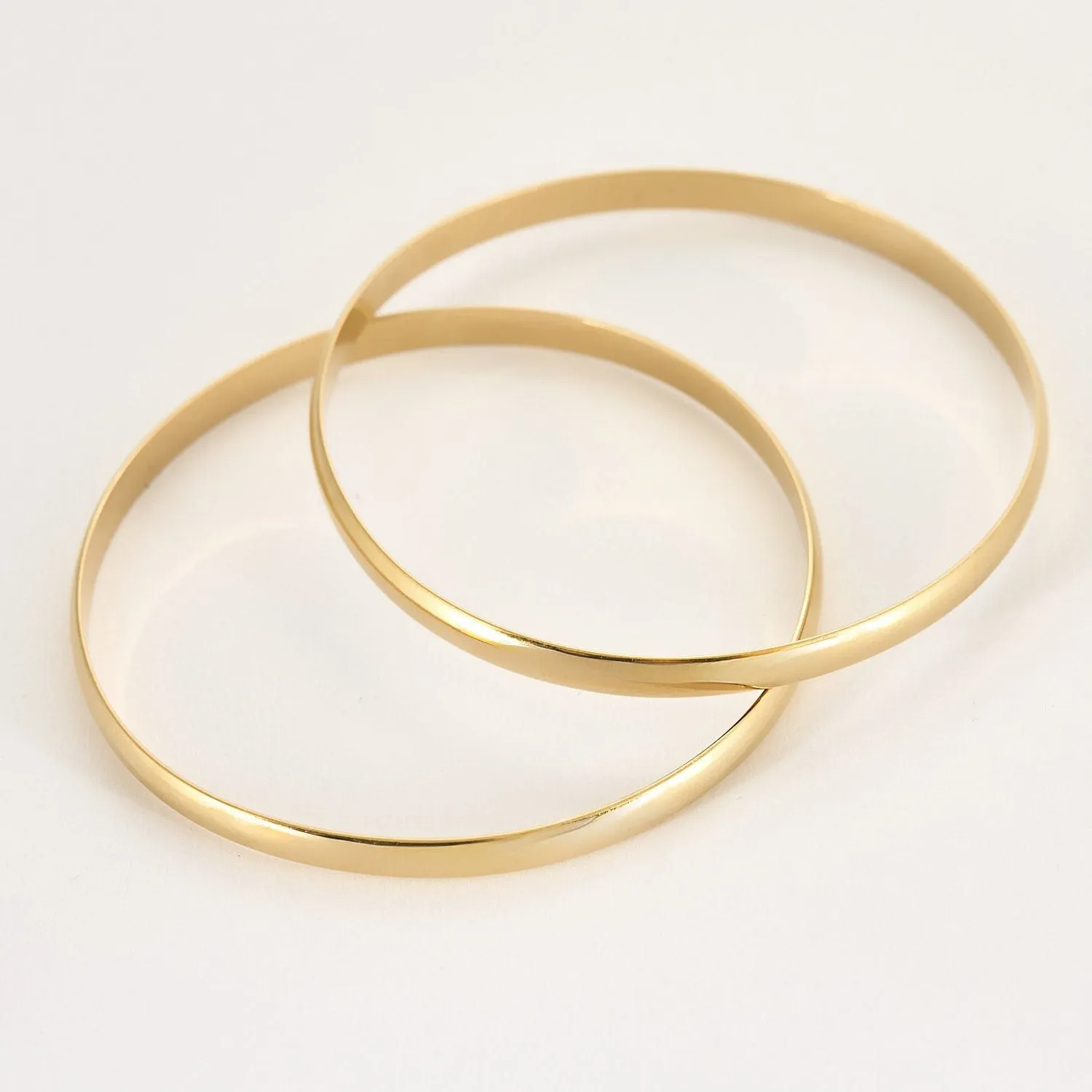 Deux bracelets jonc en or jaune sold by 58 Facettes product image thumbnail 3