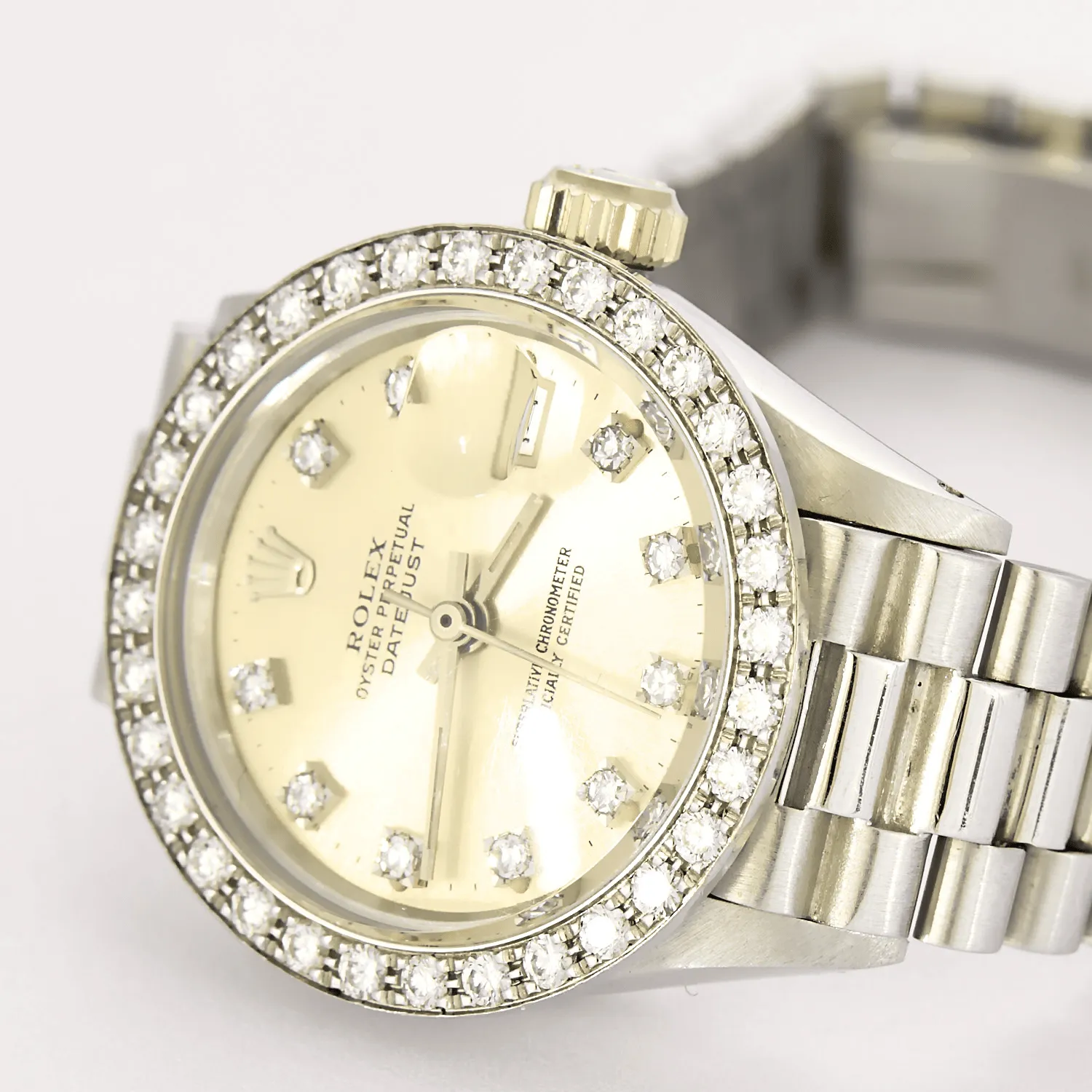 ROLEX - Oyster perpetual date - Montre en or blanc et diamants sold by 58 Facettes product image thumbnail 4