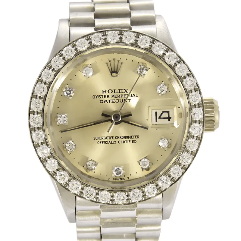 ROLEX - Oyster perpetual date - Montre en or blanc et diamants sold by 58 Facettes