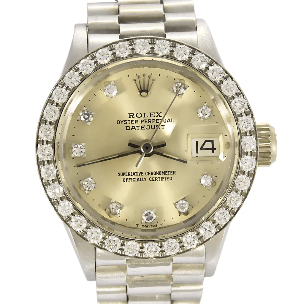 ROLEX - Oyster perpetual date - Montre en or blanc et diamants sold by 58 Facettes