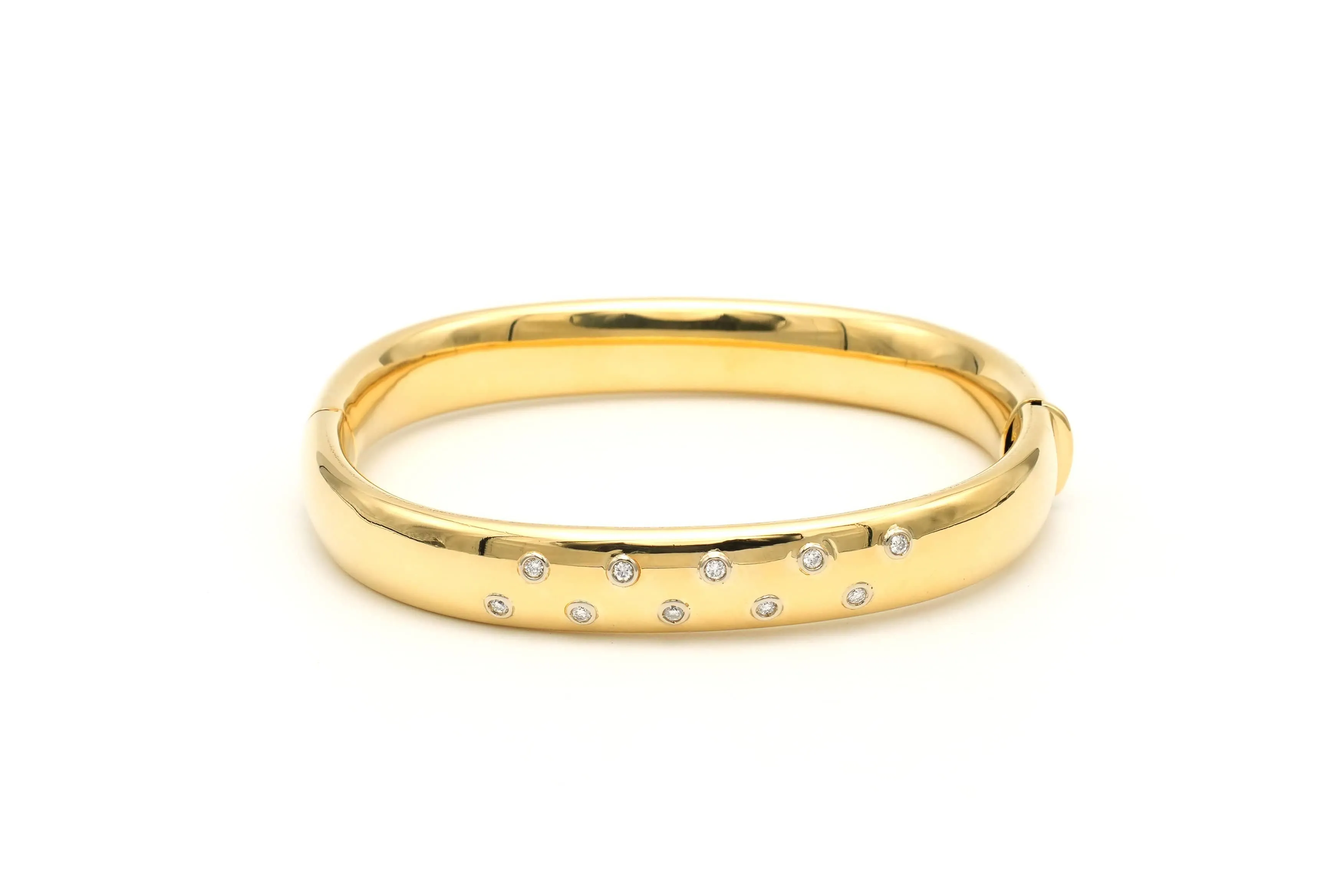 Bracelet contemporain en or jaune serti de diamants taille brillant sold by 58 Facettes
