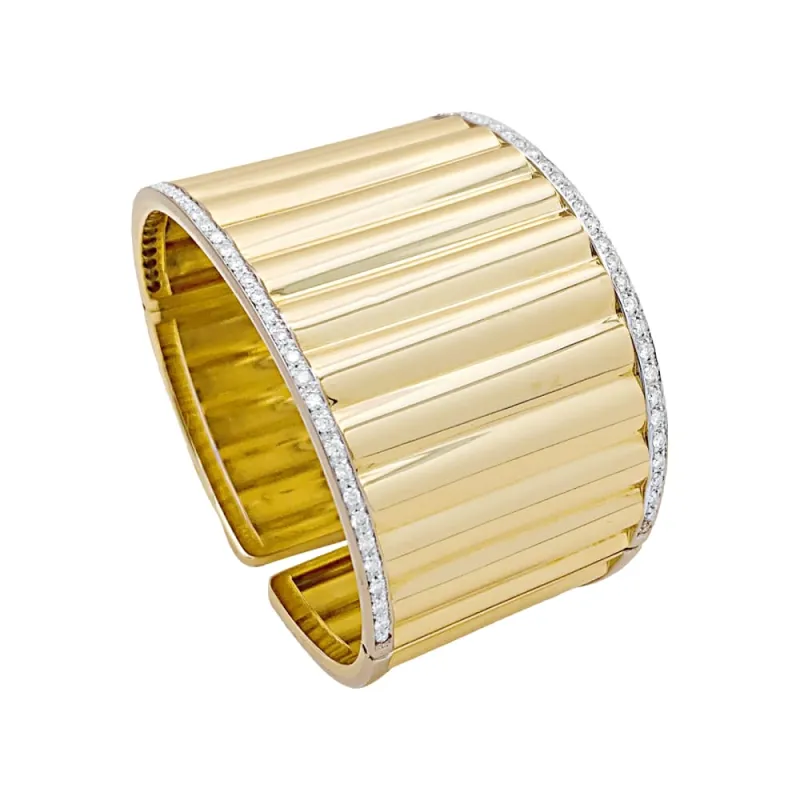 Bracelet manchette deux ors et diamants. sold by 58 Facettes