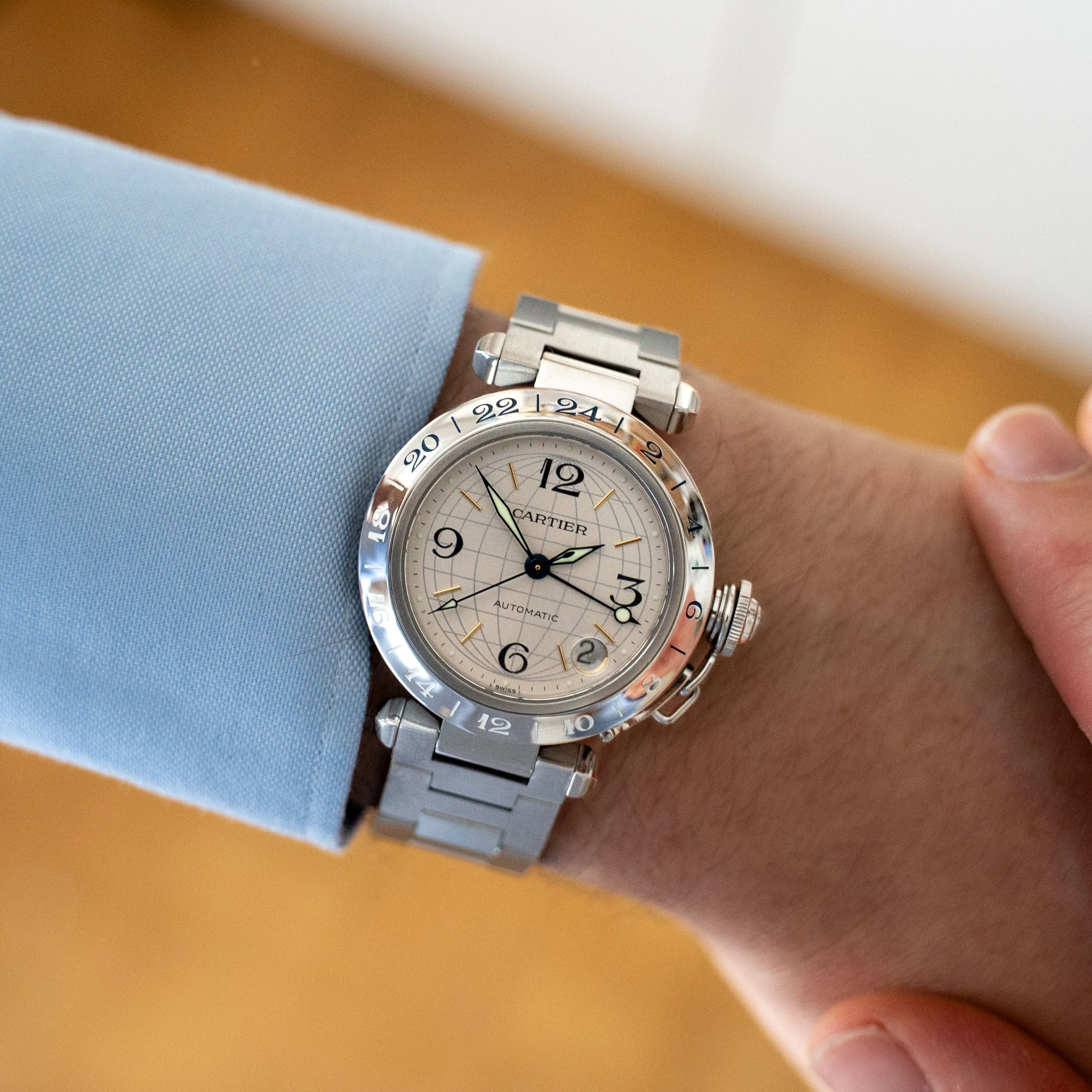 Cartier Pasha GMT - Ivory arab dial sold by 58 Facettes product image thumbnail 2