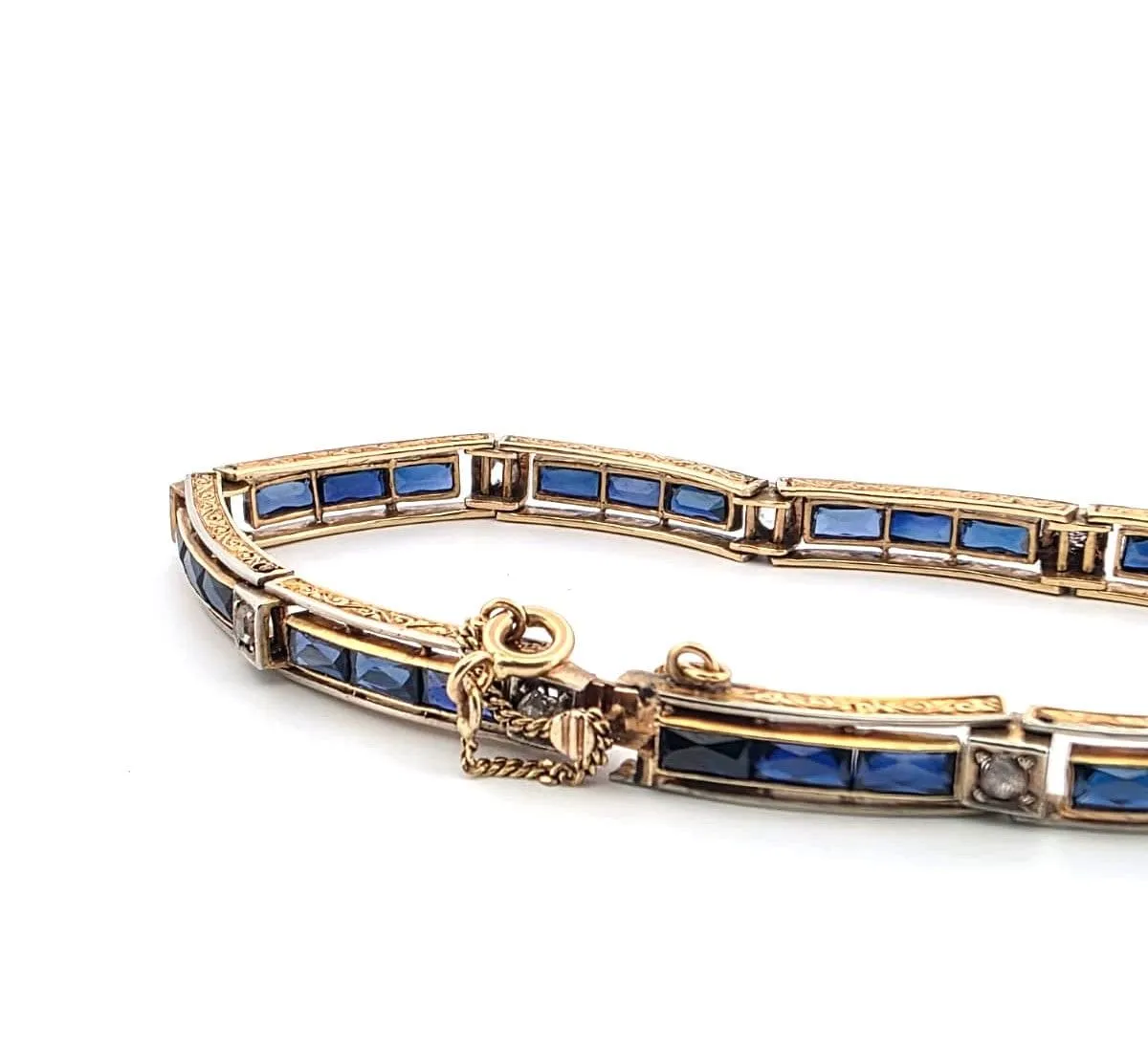 Bracelet en or jaune avec diamants et saphirs sold by 58 Facettes product image thumbnail 4