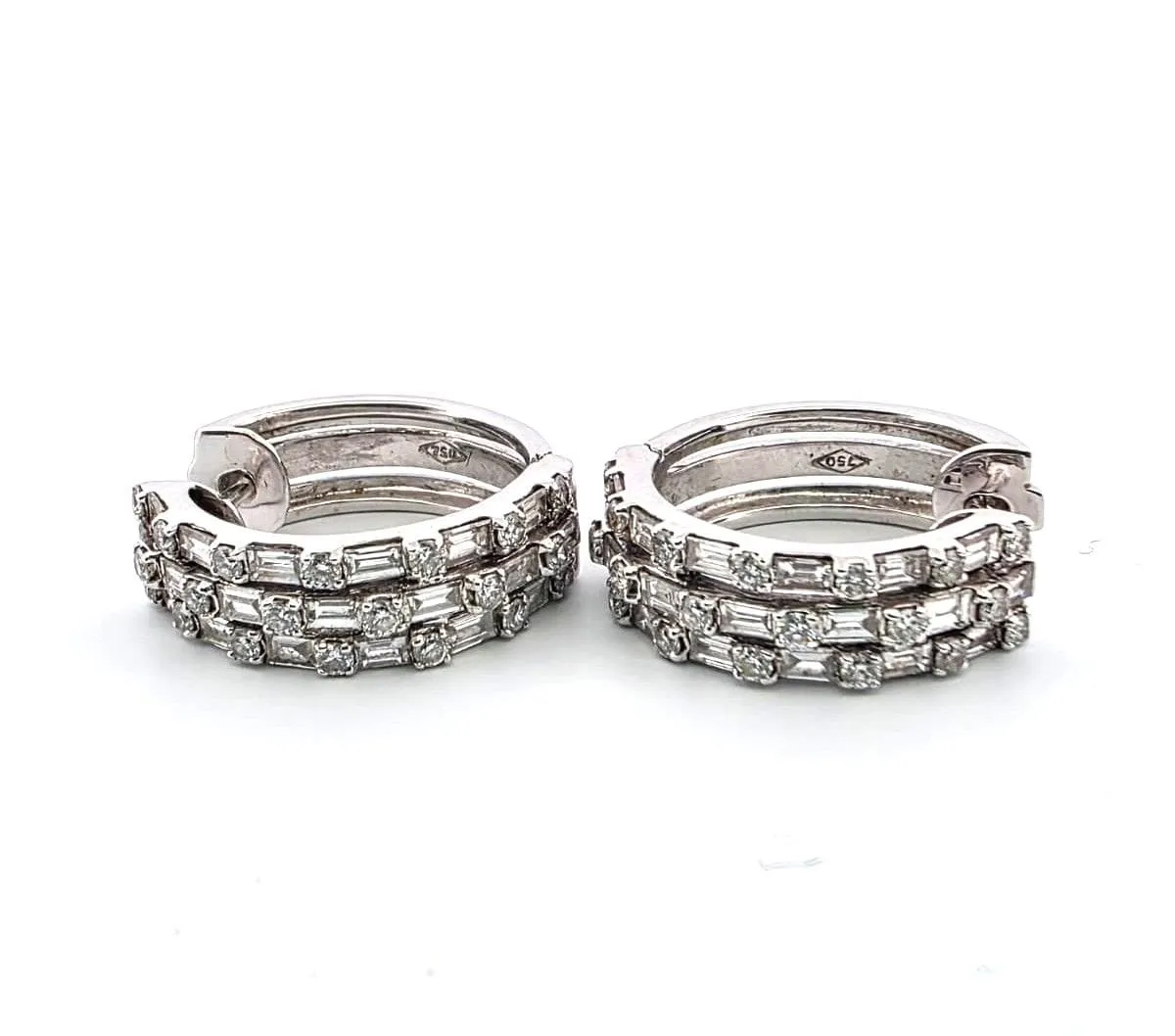 Boucles d'oreilles en or blanc avec diamants sold by 58 Facettes product image thumbnail 5