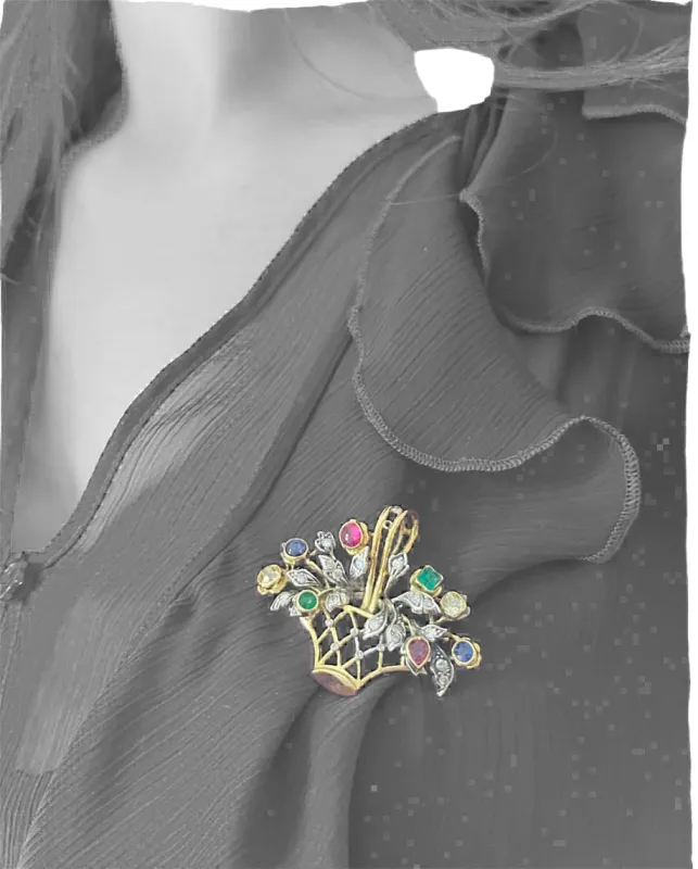Broche-pendentif Bouquet avec diamants et pierres précieuses sold by 58 Facettes