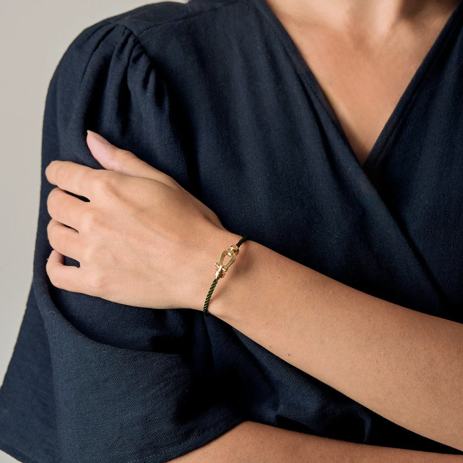 FRED - FORCE 10 - Moyen modèle - Bracelet en or jaune et cordon torsadé en acier vert sold by 58 Facettes product image thumbnail 2