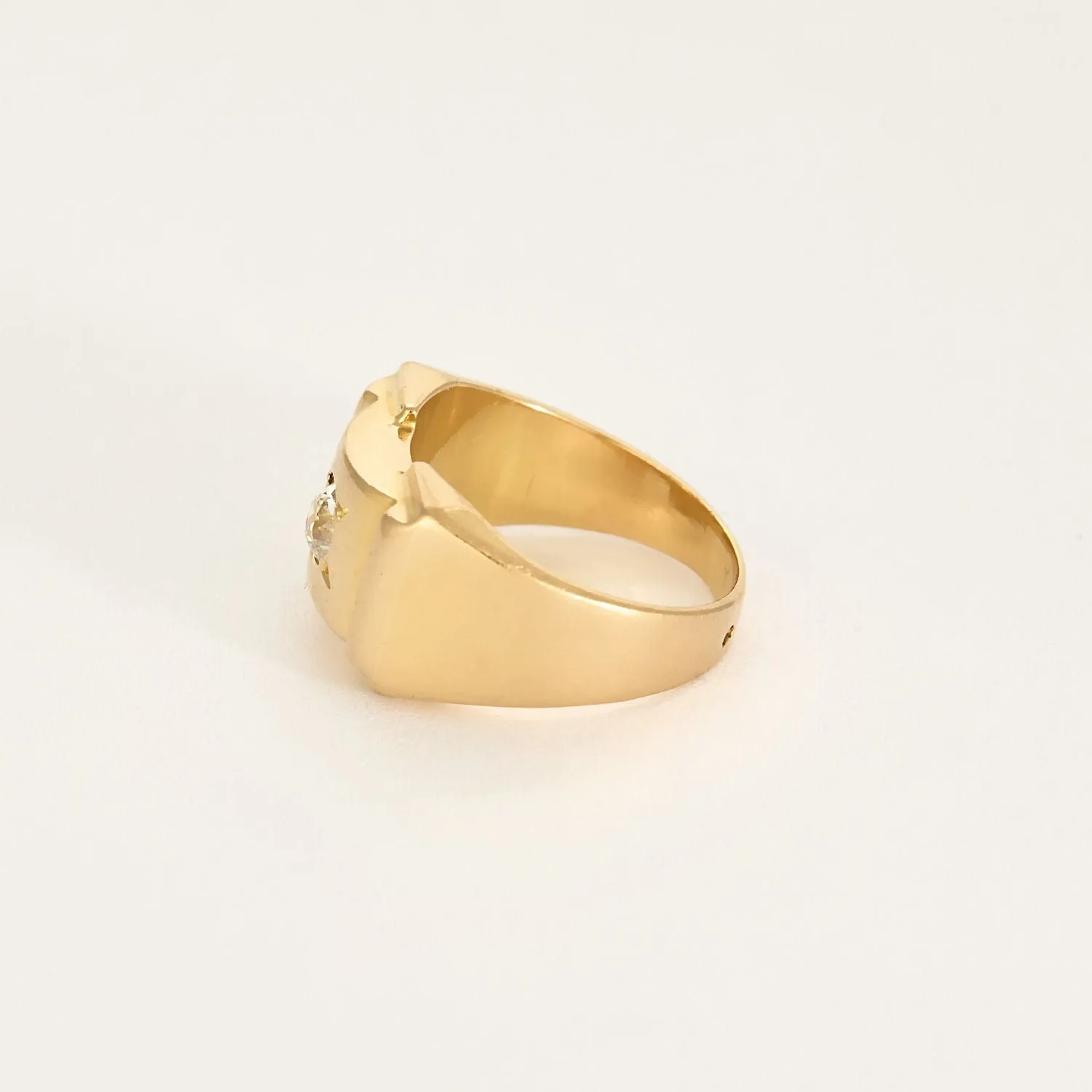 Chevalière en or jaune et diamant sold by 58 Facettes product image thumbnail 4