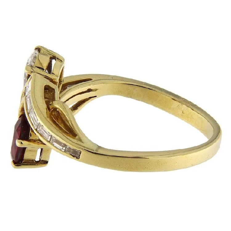 Bague en or jaune avec rubis, diamant ovale et baguettes sold by 58 Facettes product image thumbnail 3
